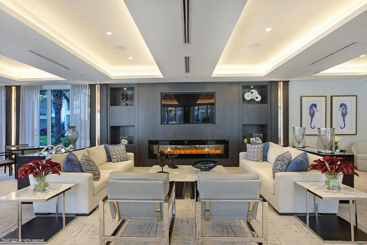 1 Water Club #704, North Palm Beach FL 33408