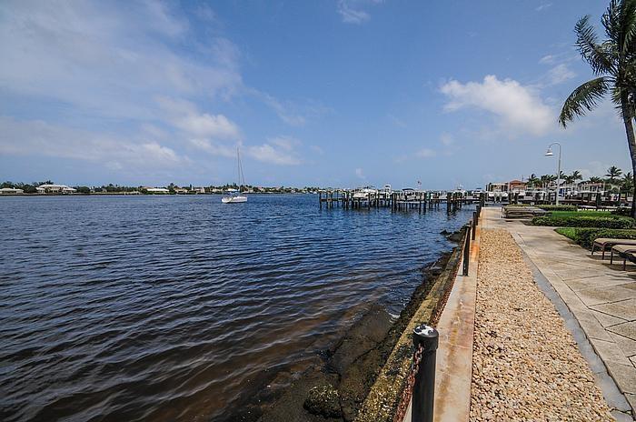 160 Yacht Club 206 #206, Hypoluxo FL 33462