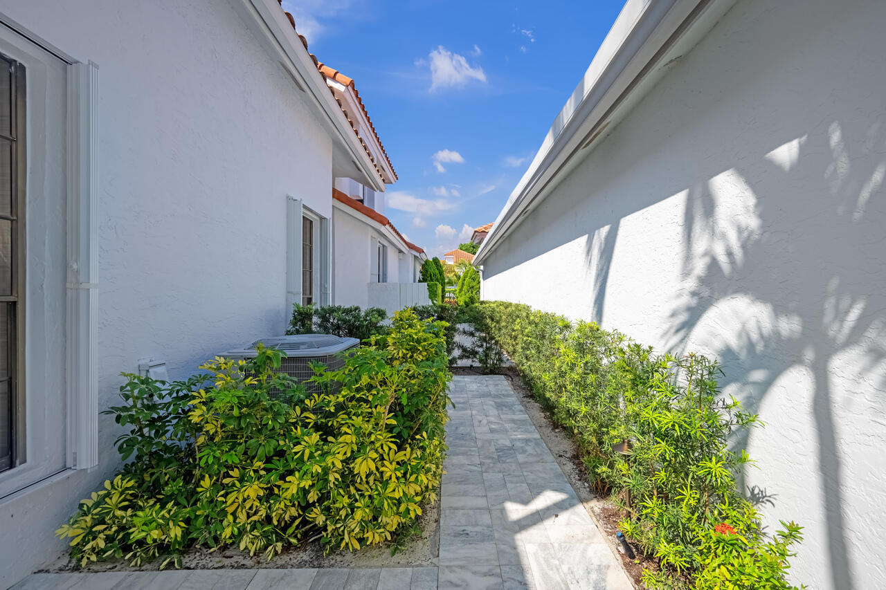 5809 NW 21st, Boca Raton FL 33496