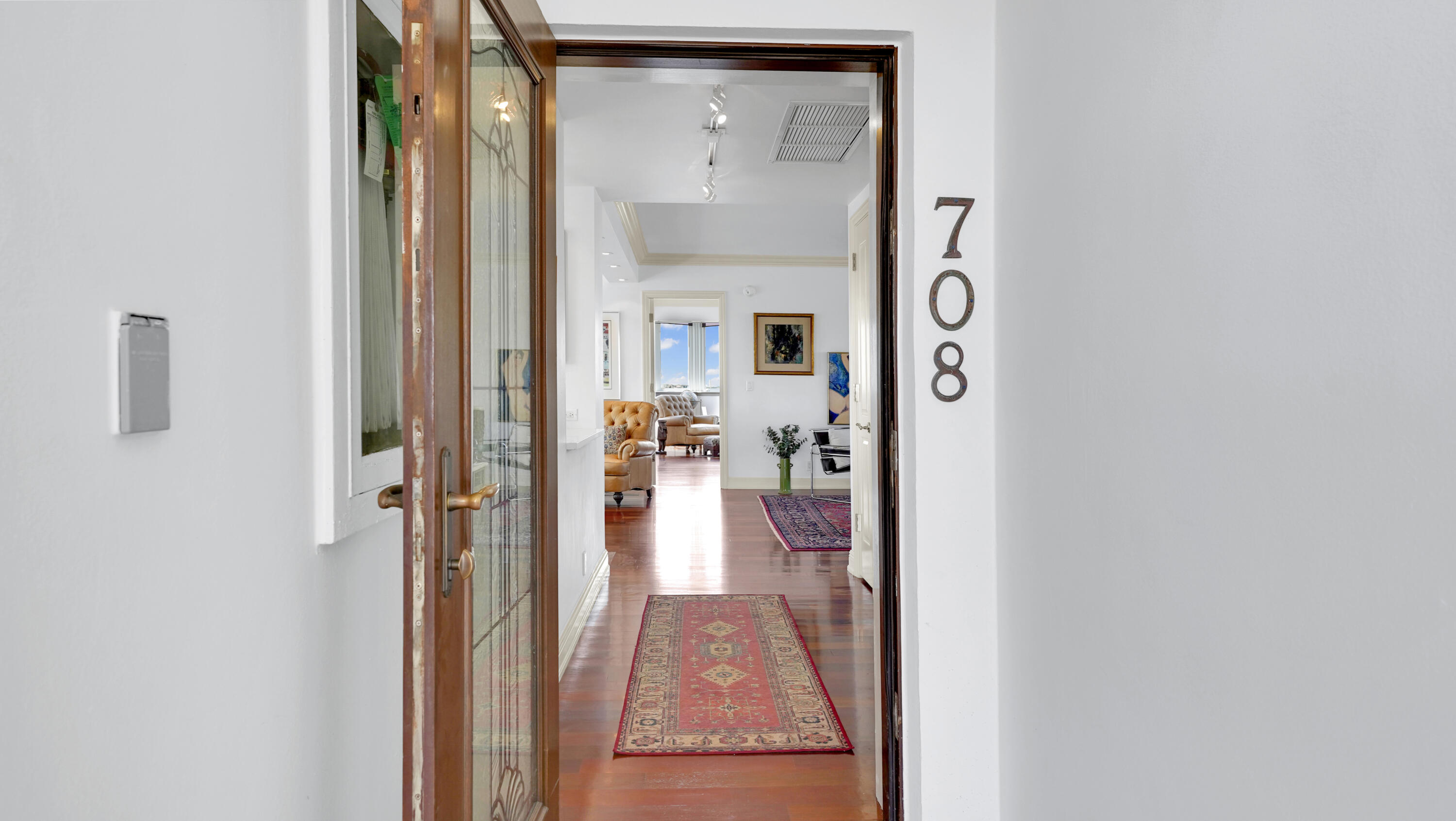 333 Sunset #708, Fort Lauderdale FL 33301