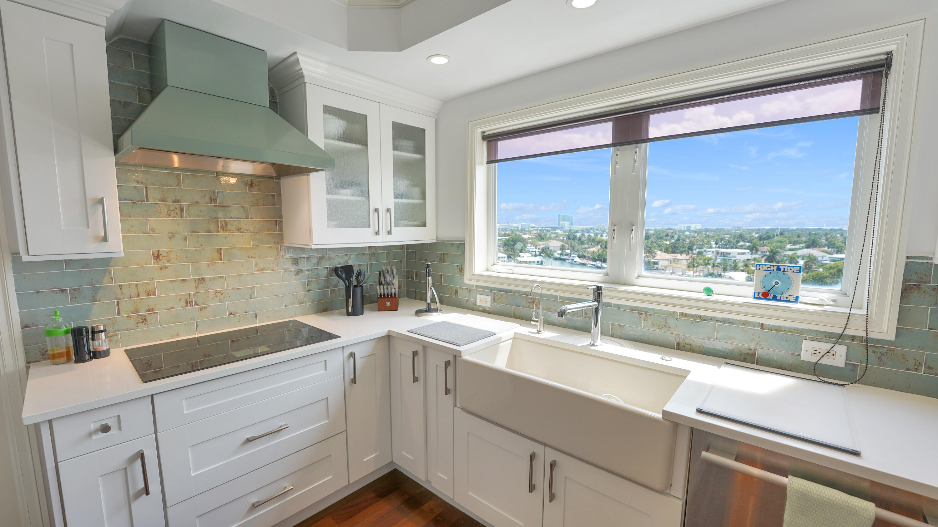 333 Sunset #708, Fort Lauderdale FL 33301