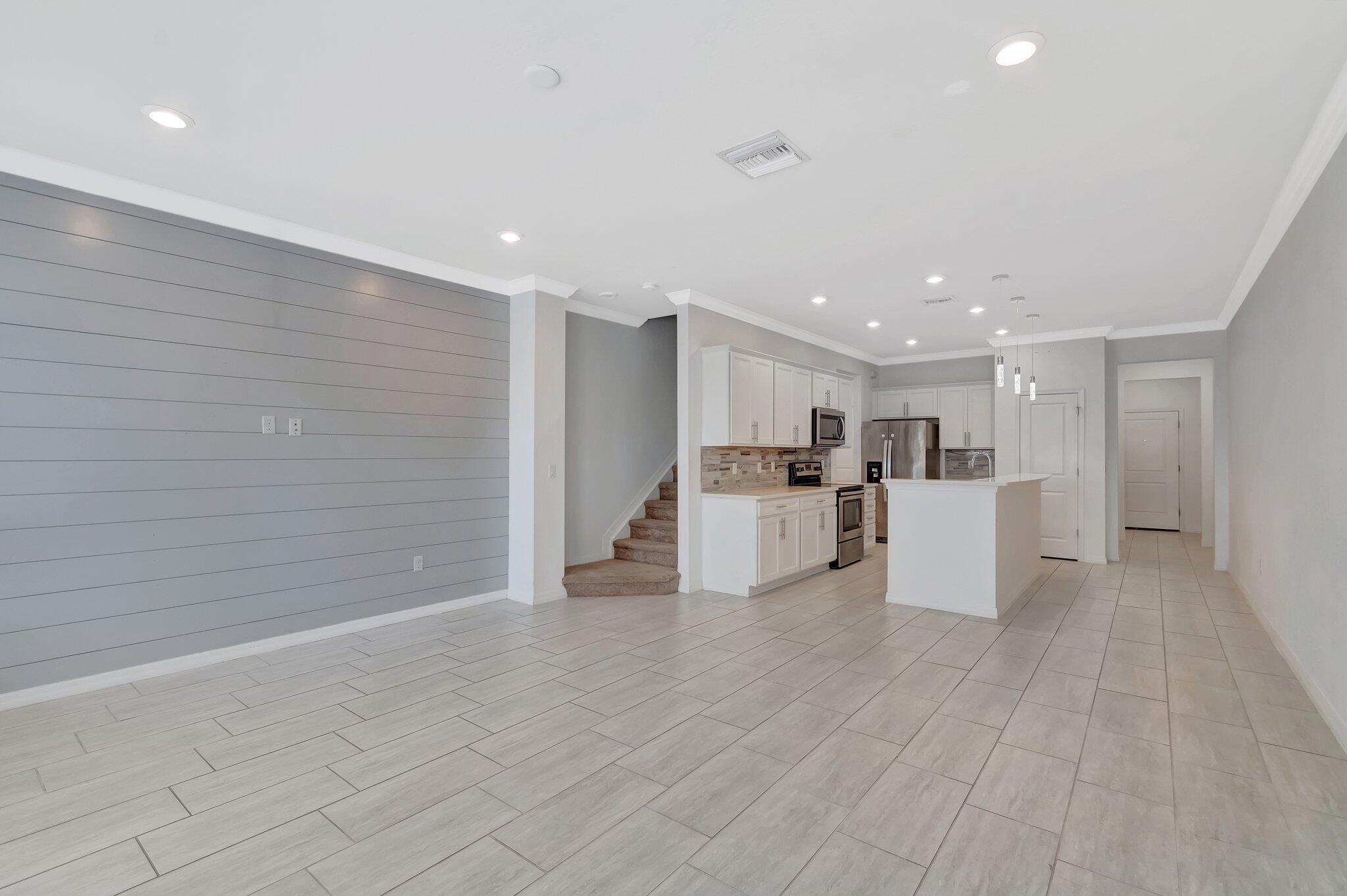 2854 Bard, Palm Springs FL 33406