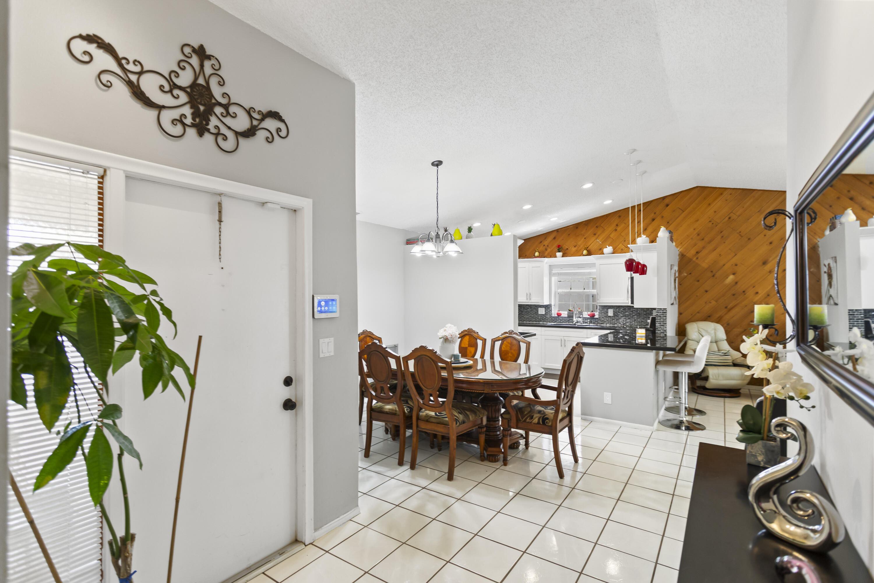 8620 NW 48th, Lauderhill FL 33351