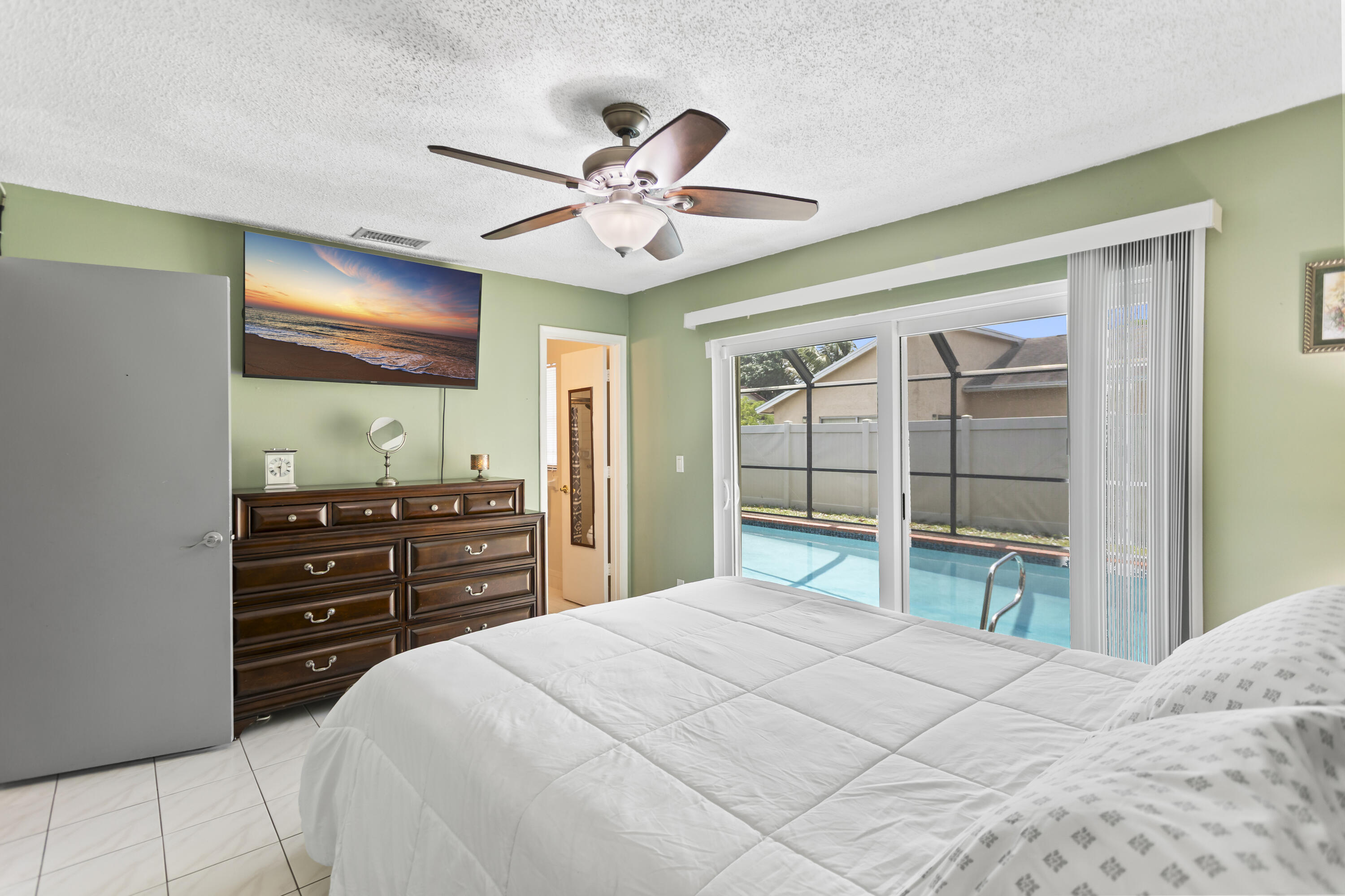 8620 NW 48th, Lauderhill FL 33351