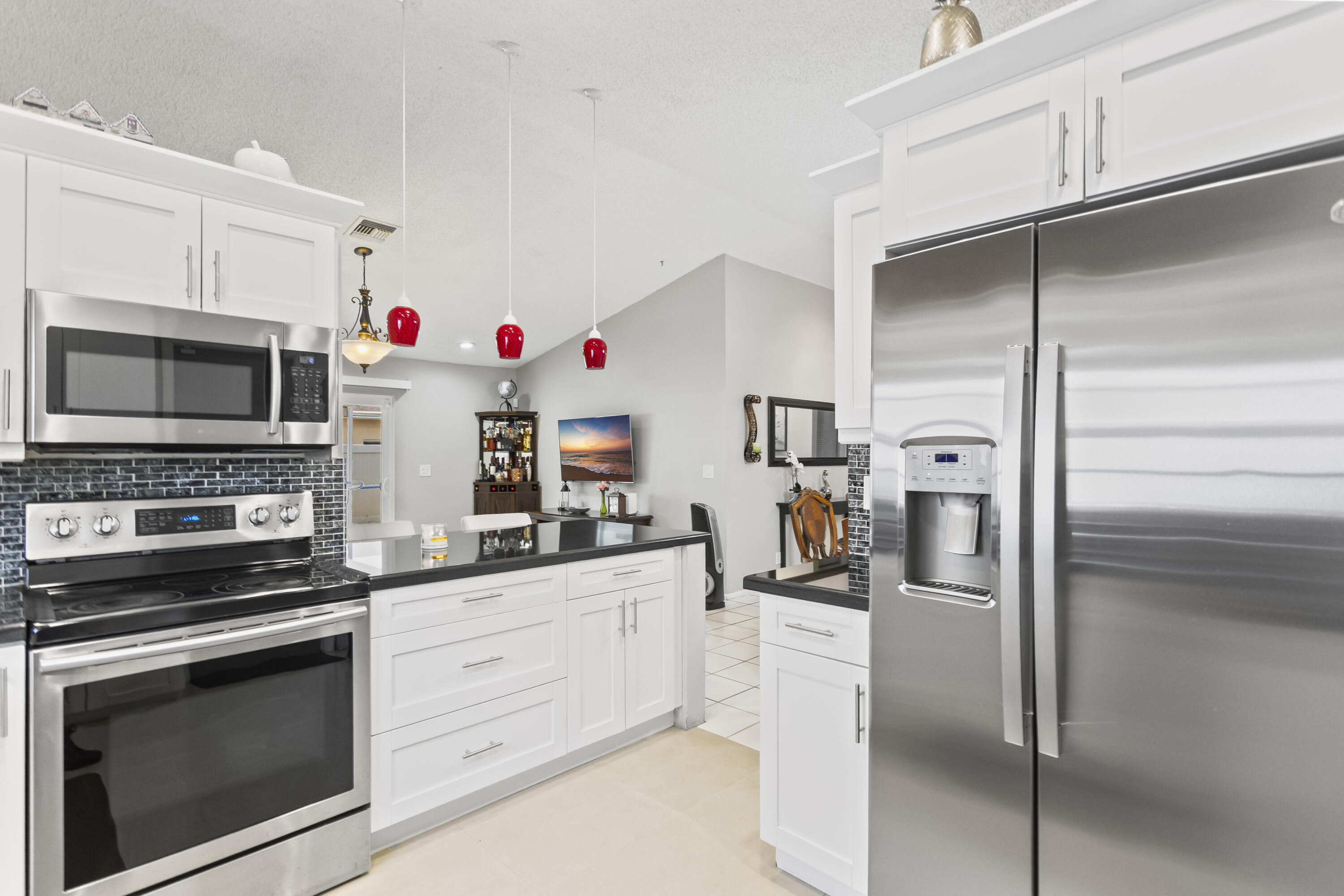 8620 NW 48th, Lauderhill FL 33351