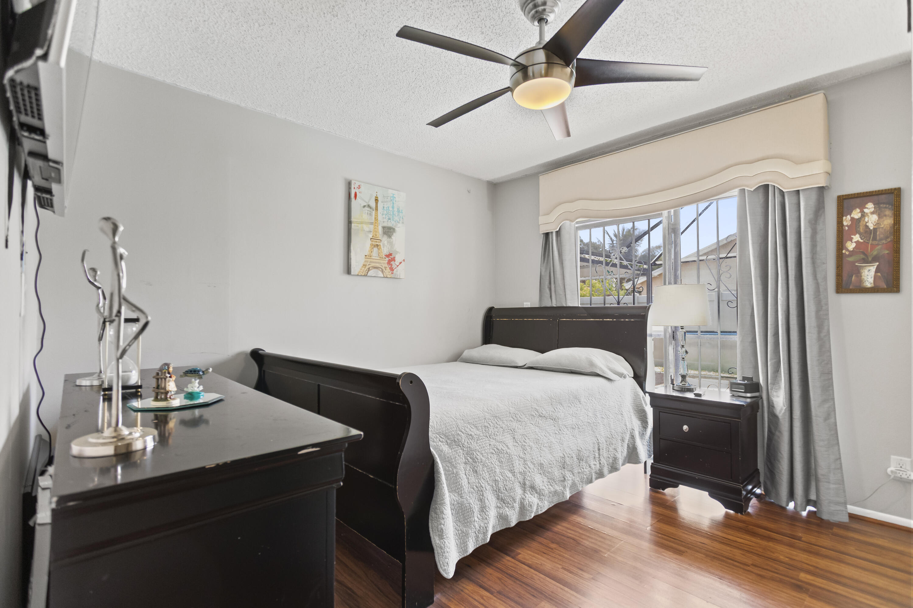 8620 NW 48th, Lauderhill FL 33351