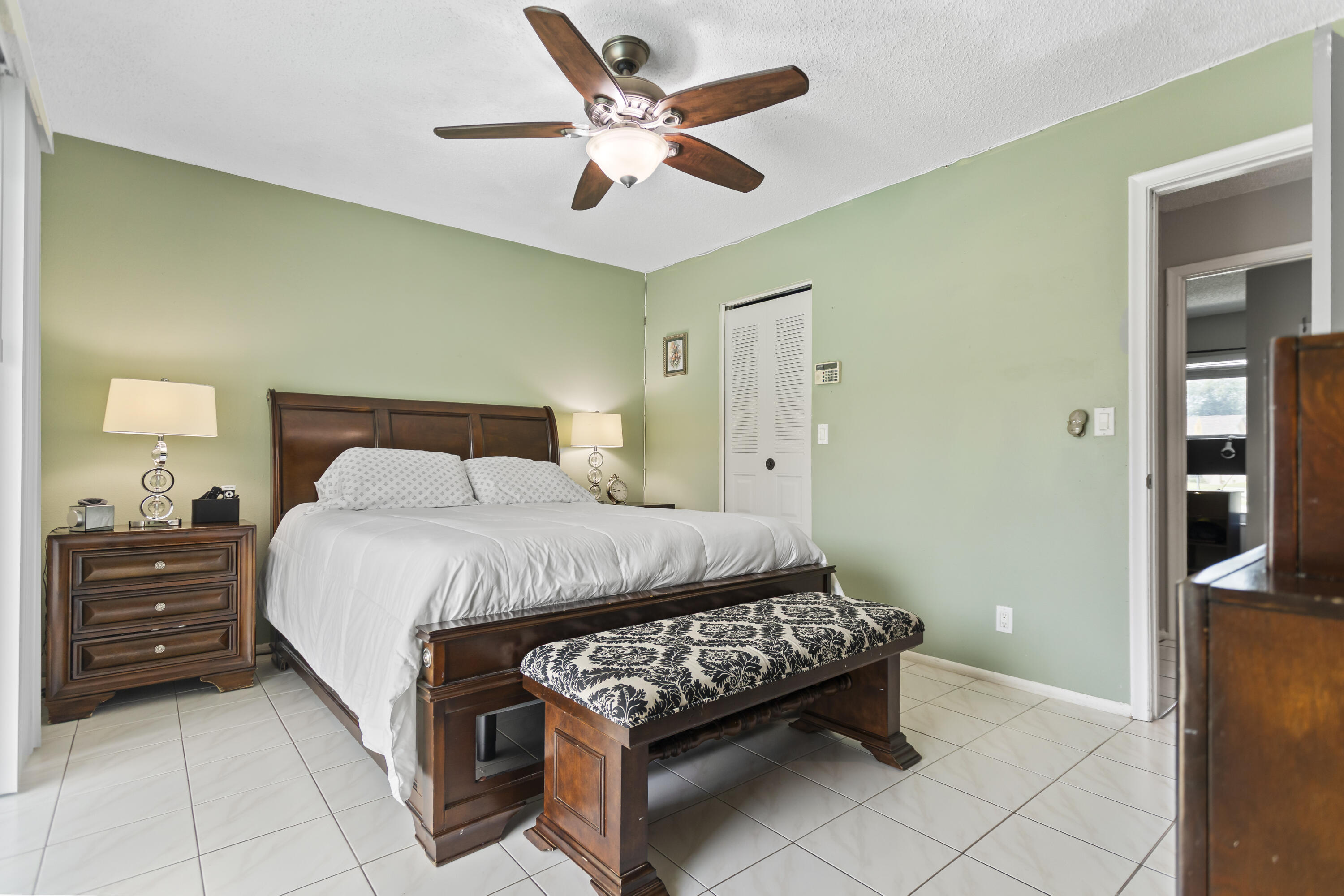 8620 NW 48th, Lauderhill FL 33351