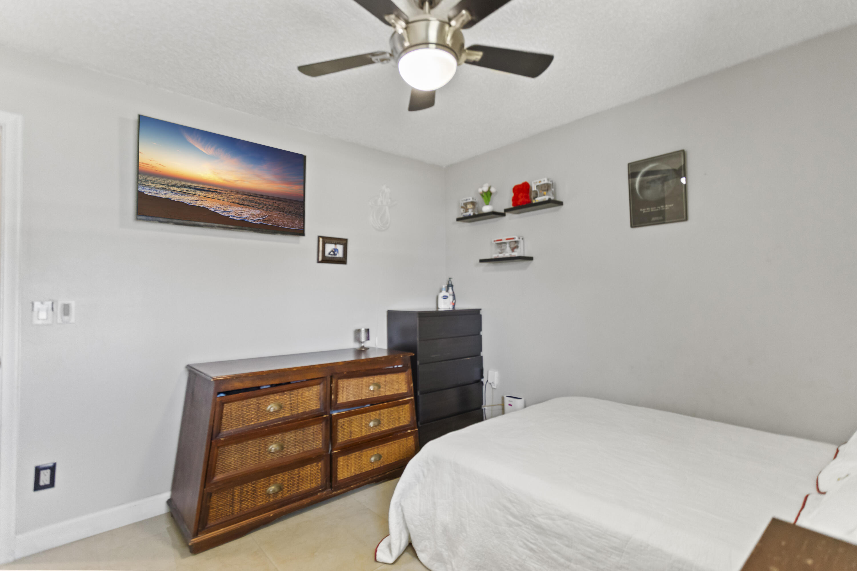 8620 NW 48th, Lauderhill FL 33351