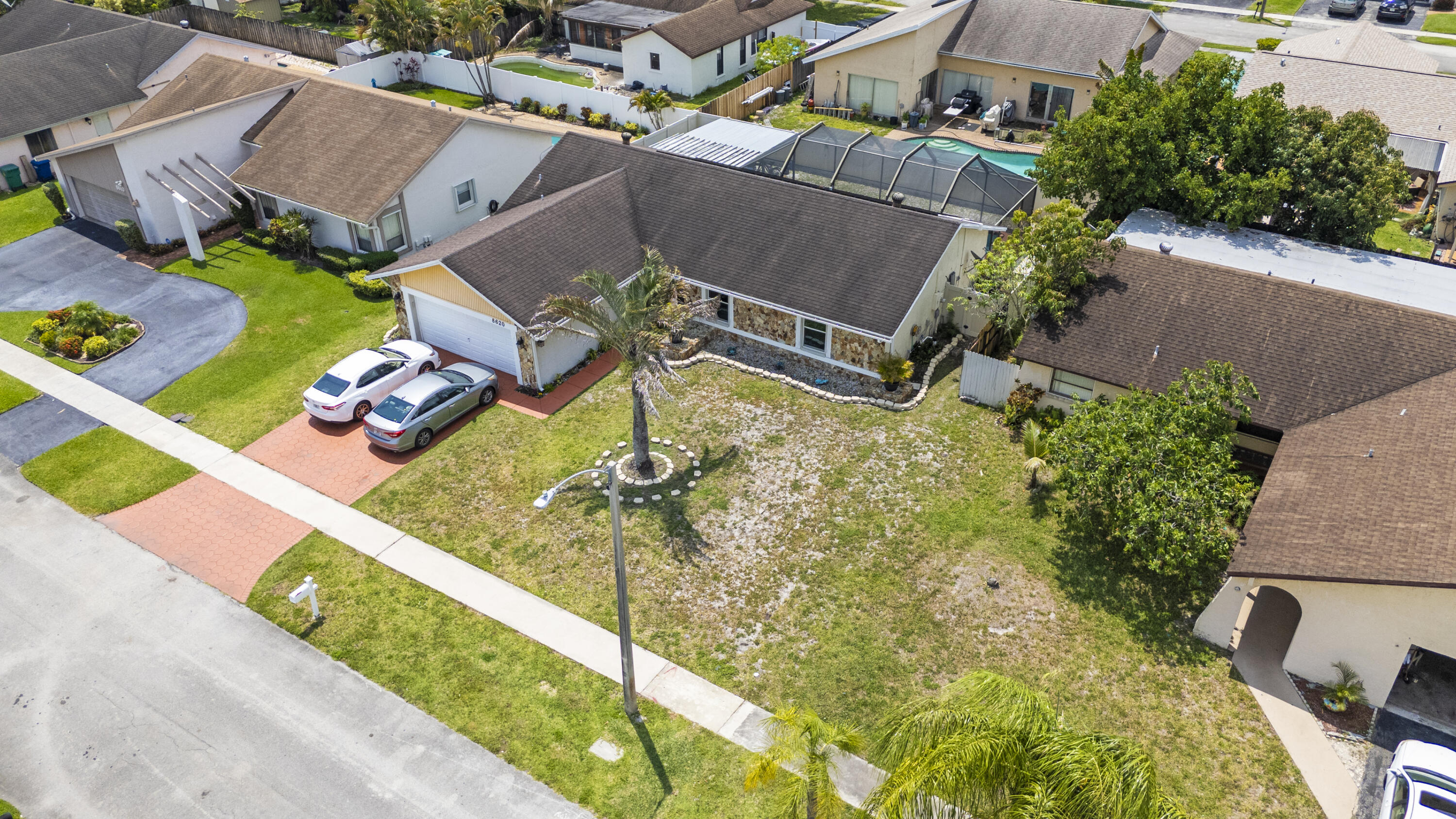 8620 NW 48th, Lauderhill FL 33351