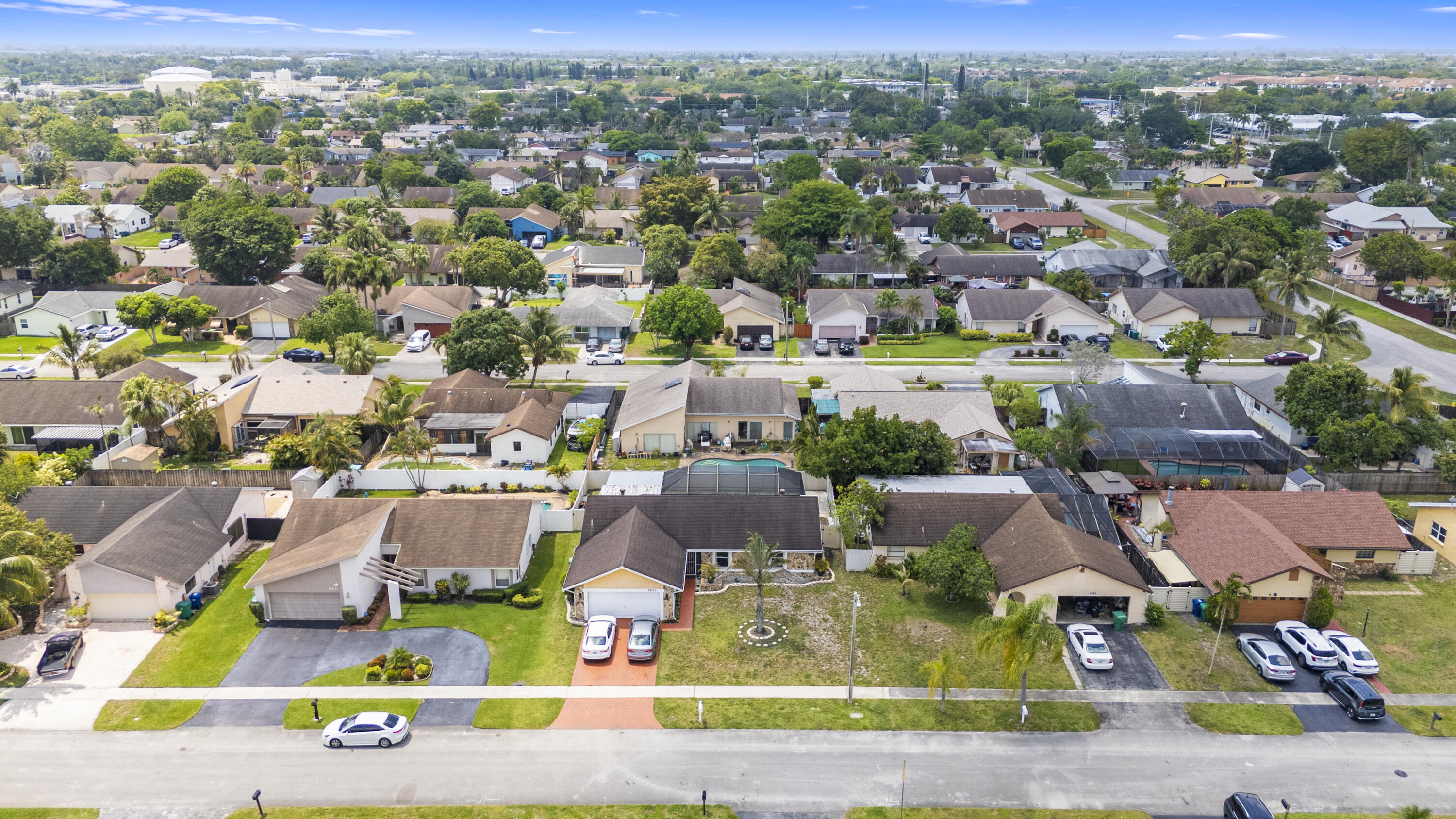 8620 NW 48th, Lauderhill FL 33351