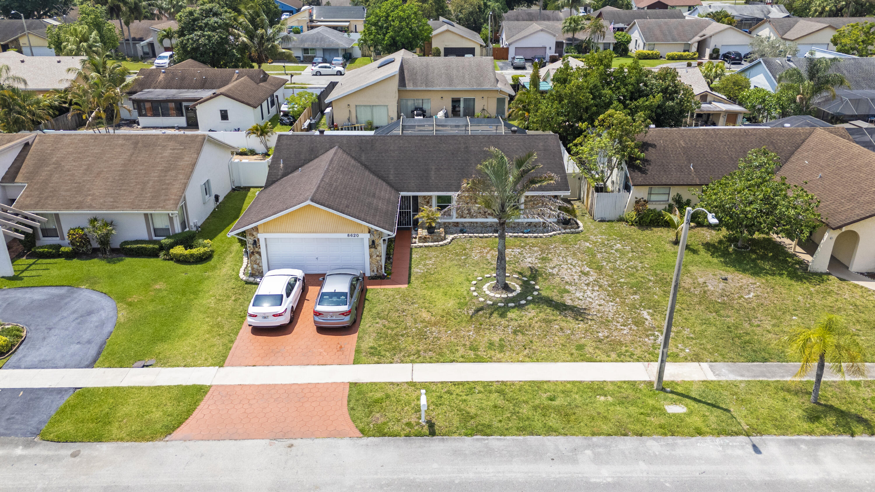 8620 NW 48th, Lauderhill FL 33351