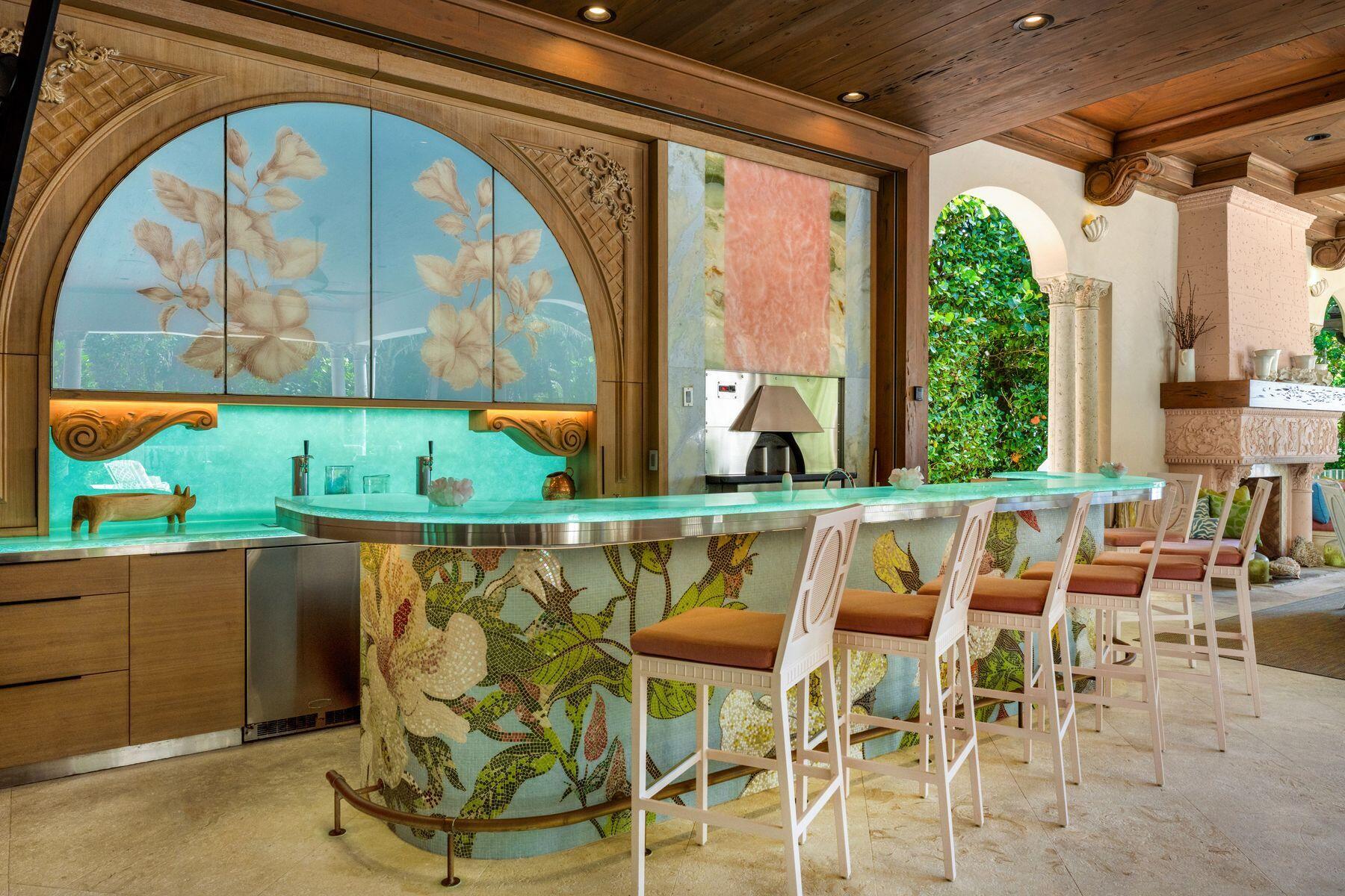 1131 Hillsboro Mile, Hillsboro Beach FL 33062