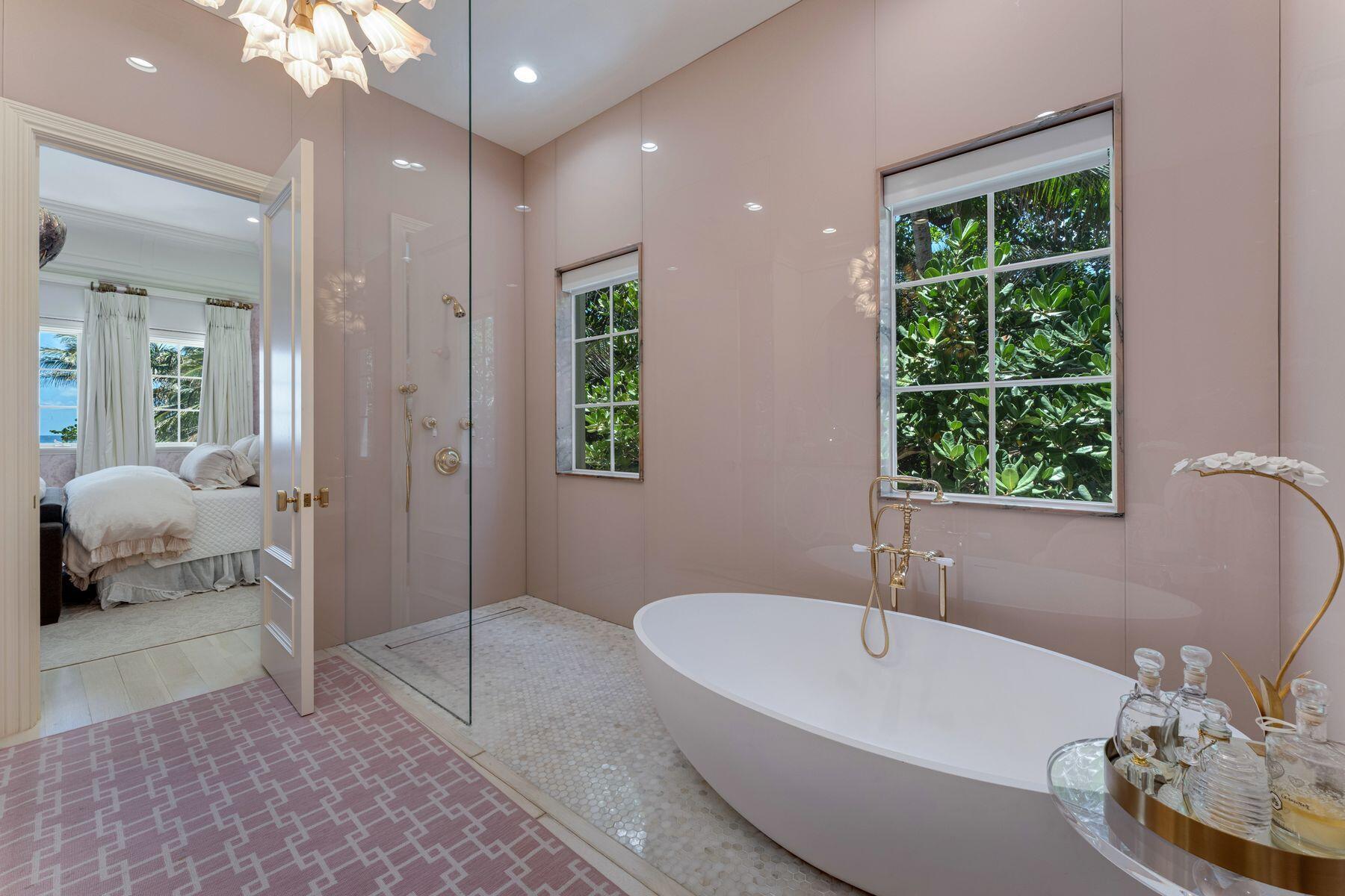 1131 Hillsboro Mile, Hillsboro Beach FL 33062