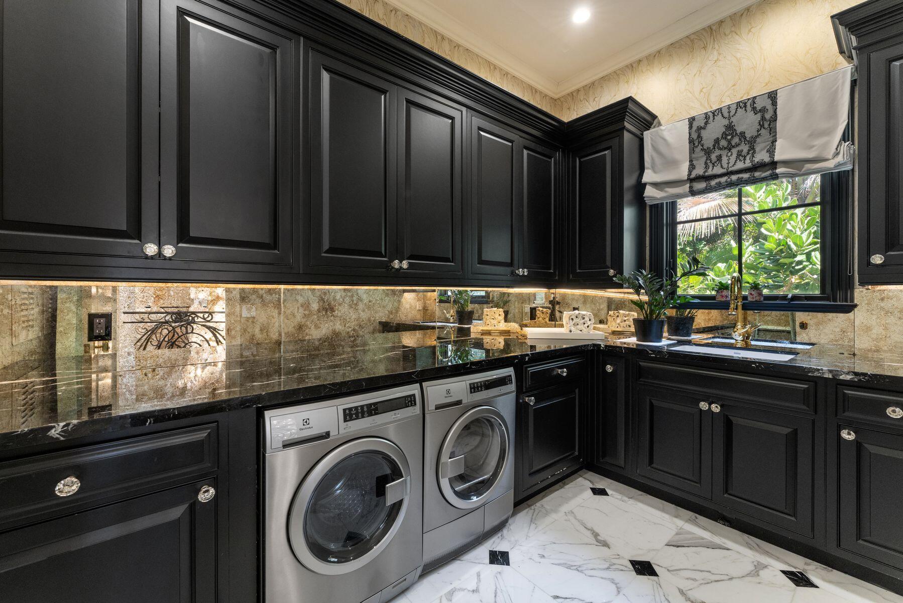 1131 Hillsboro Mile, Hillsboro Beach FL 33062