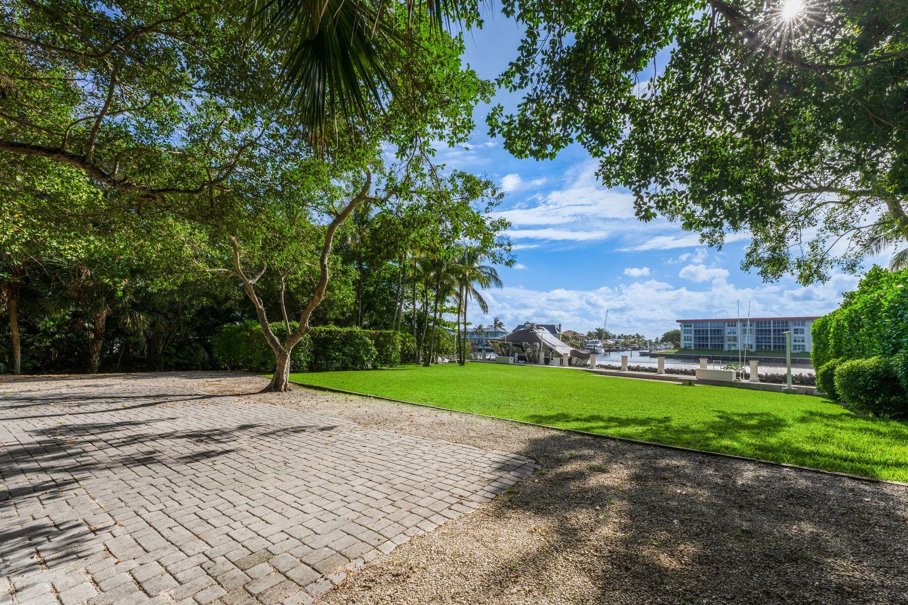 1131 Hillsboro Mile, Hillsboro Beach FL 33062