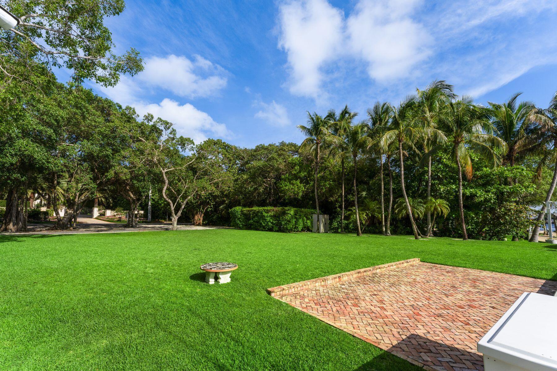 1131 Hillsboro Mile, Hillsboro Beach FL 33062