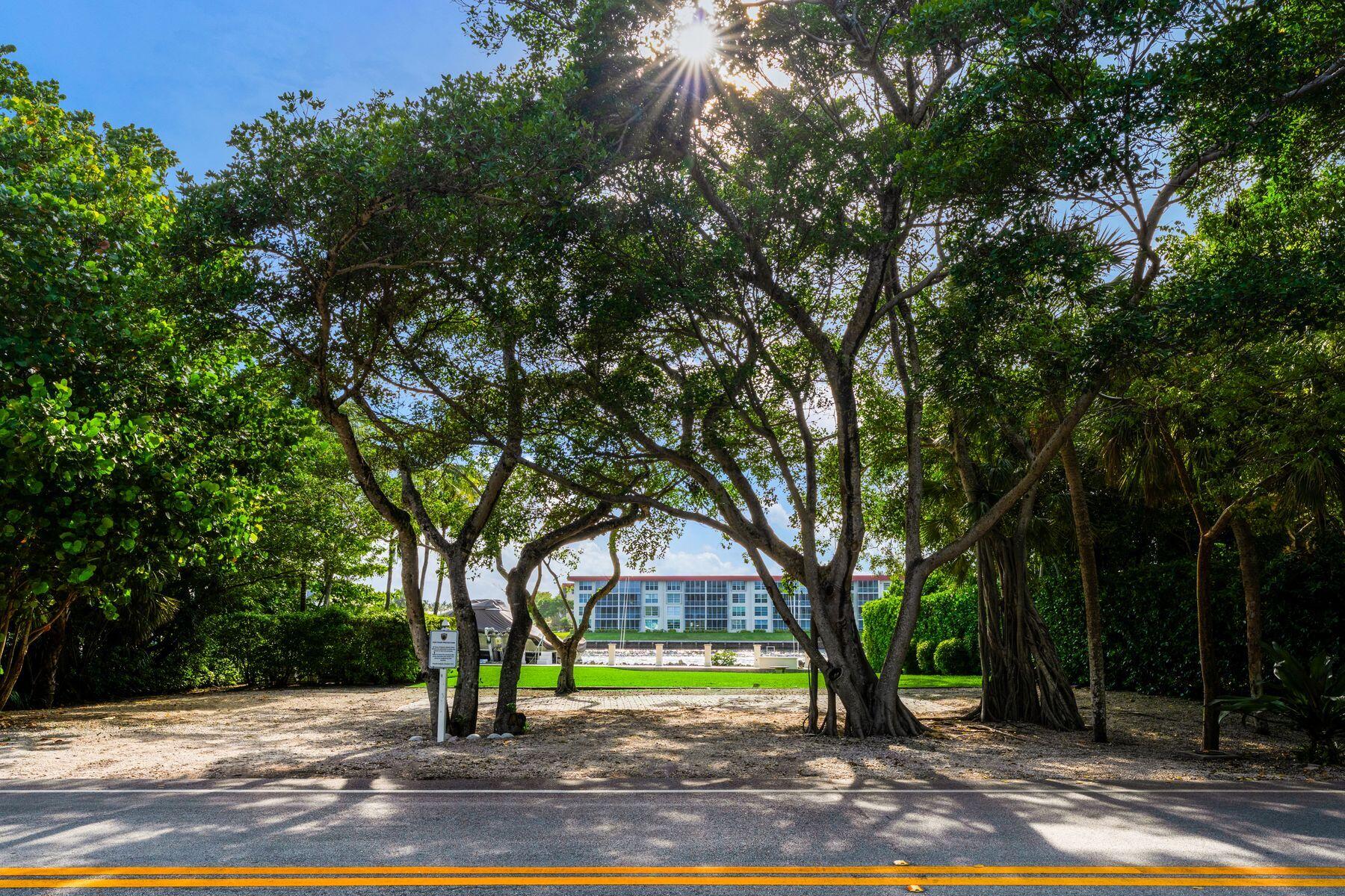 1131 Hillsboro Mile, Hillsboro Beach FL 33062