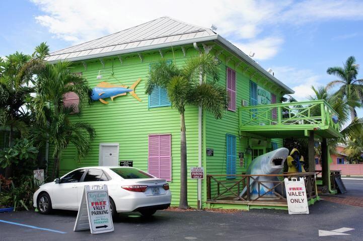 804 E Windward #Ph15, Lantana FL 33462
