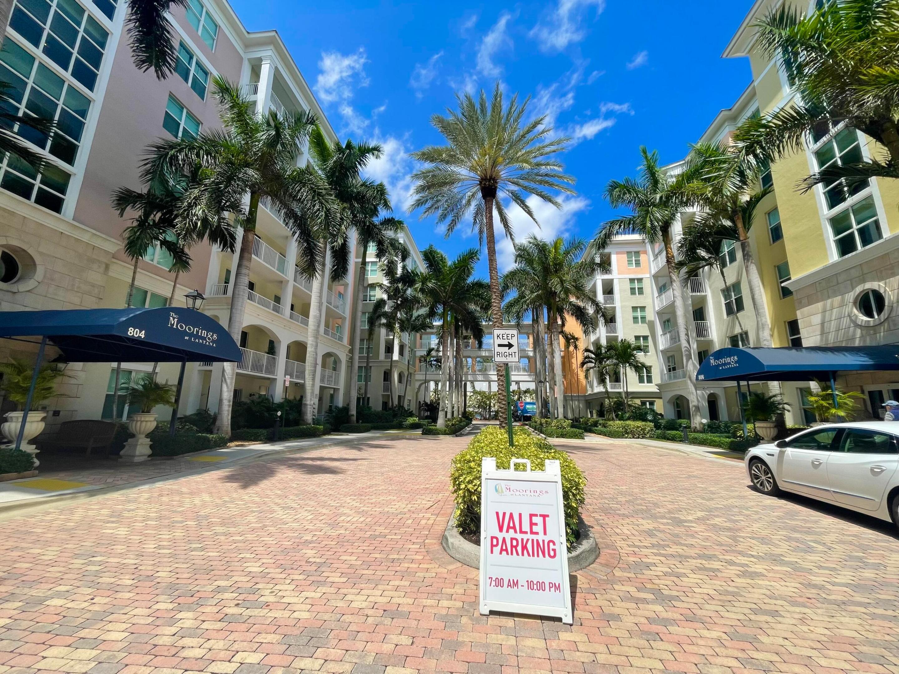 804 E Windward #Ph15, Lantana FL 33462