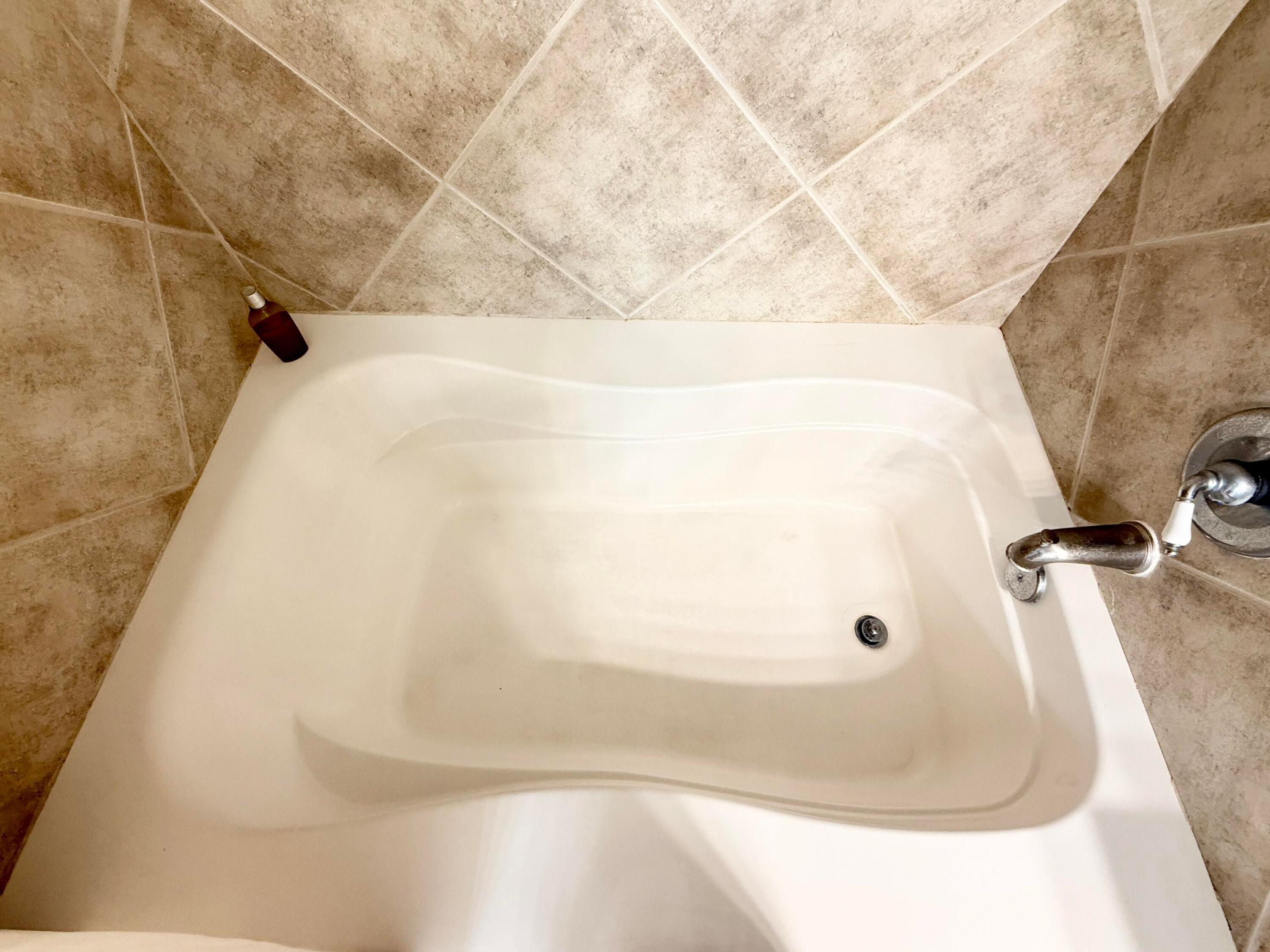 804 E Windward #Ph15, Lantana FL 33462