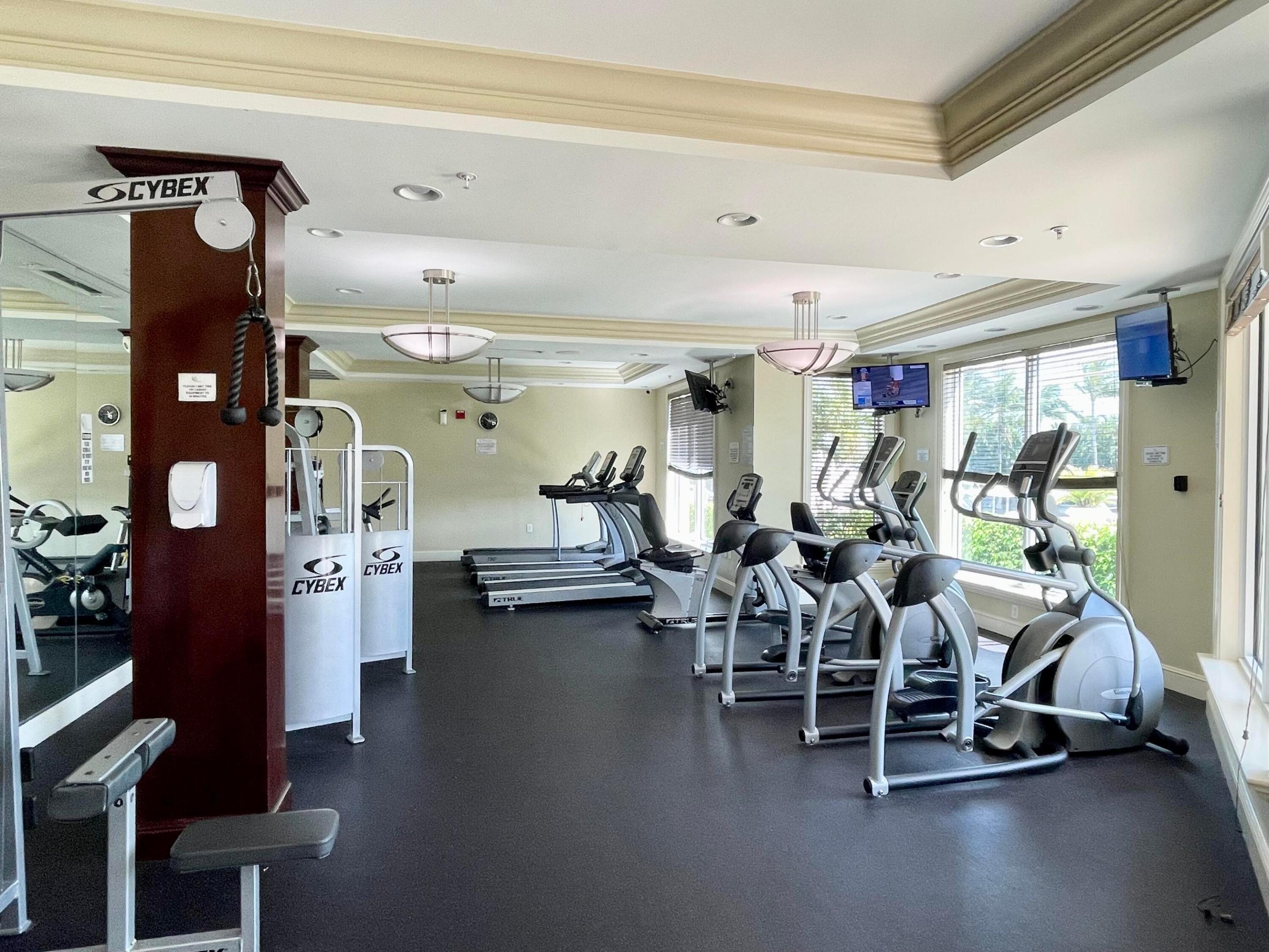 804 E Windward #Ph15, Lantana FL 33462