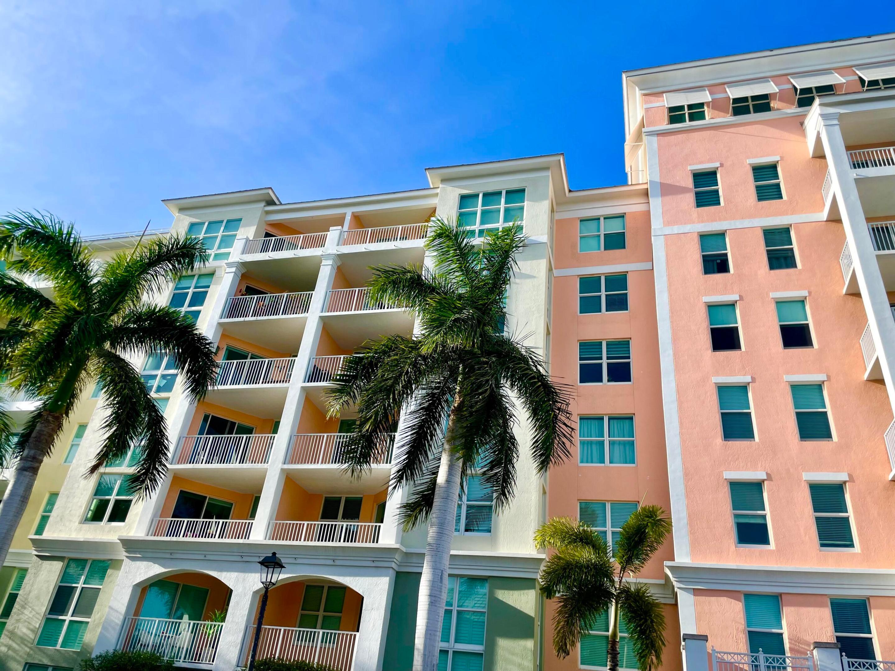 804 E Windward #Ph15, Lantana FL 33462