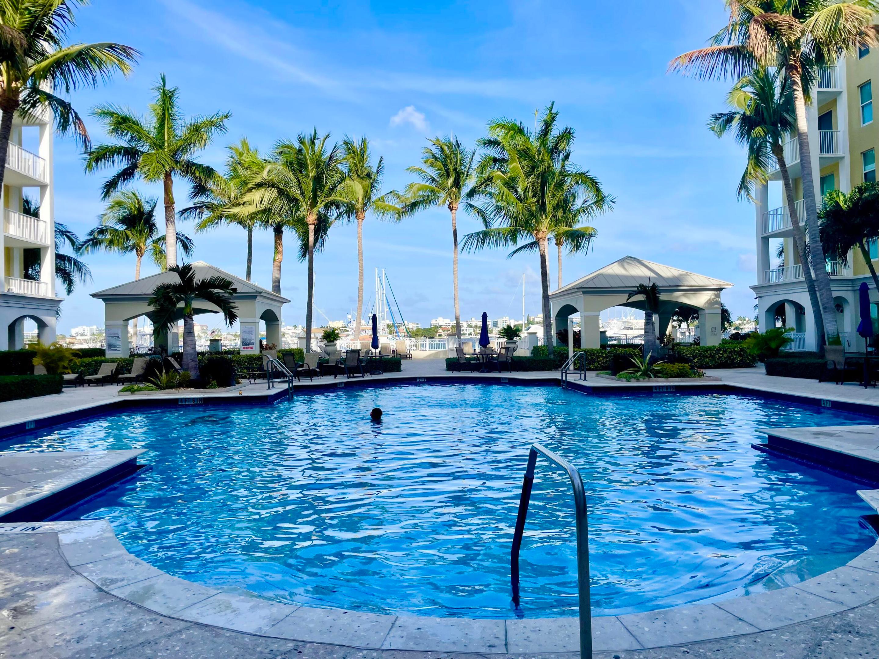 804 E Windward #Ph15, Lantana FL 33462