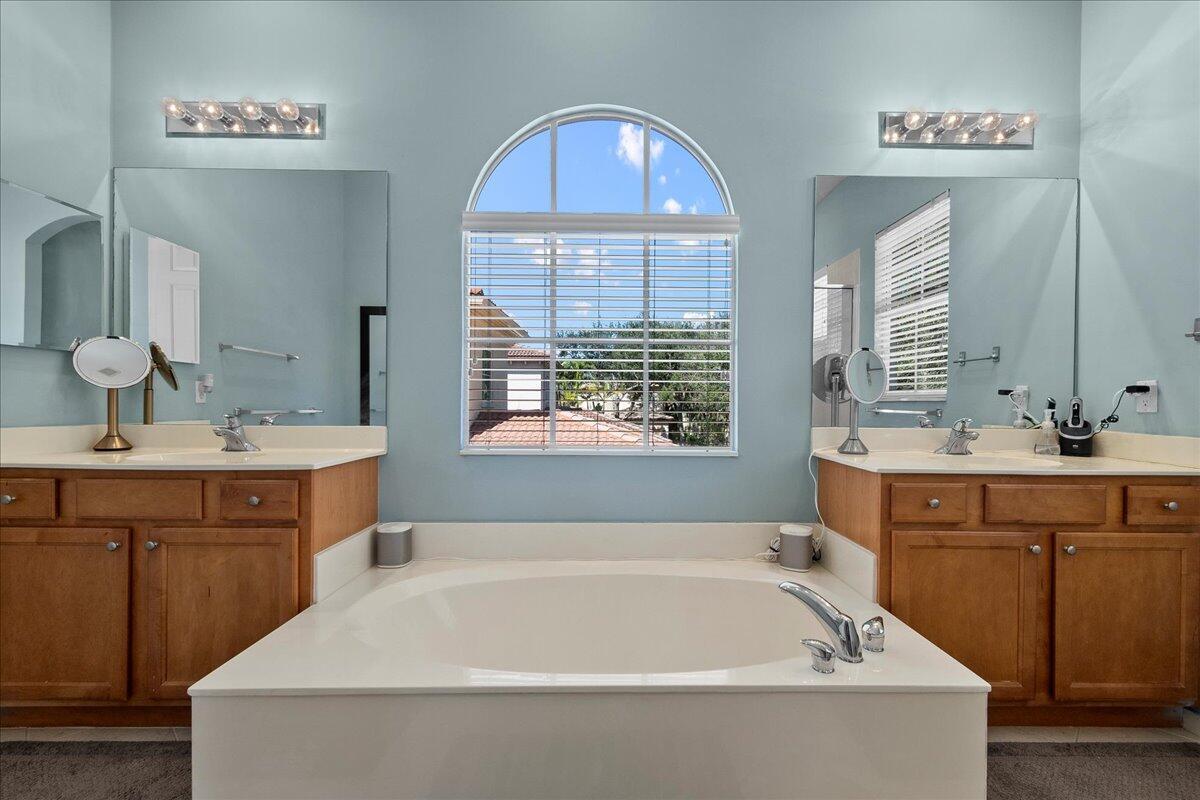 82 Stoney, Palm Beach Gardens FL 33410