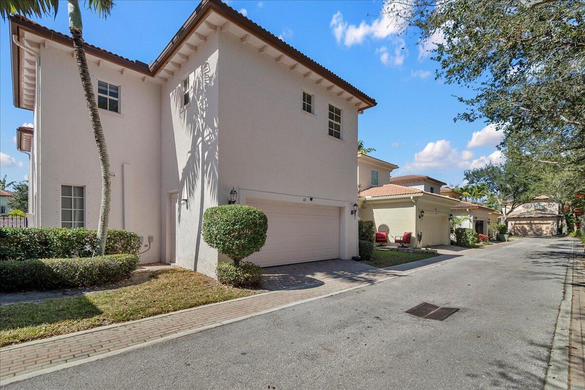 82 Stoney, Palm Beach Gardens FL 33410