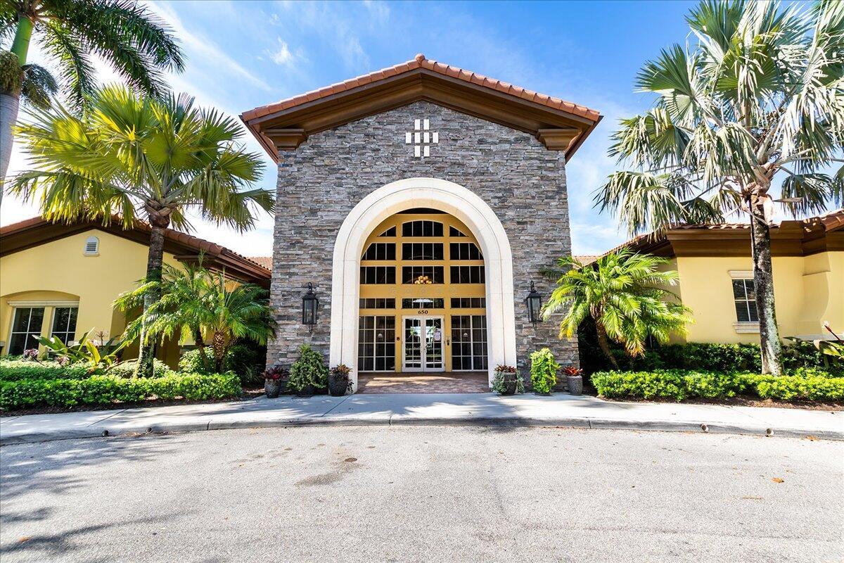82 Stoney, Palm Beach Gardens FL 33410
