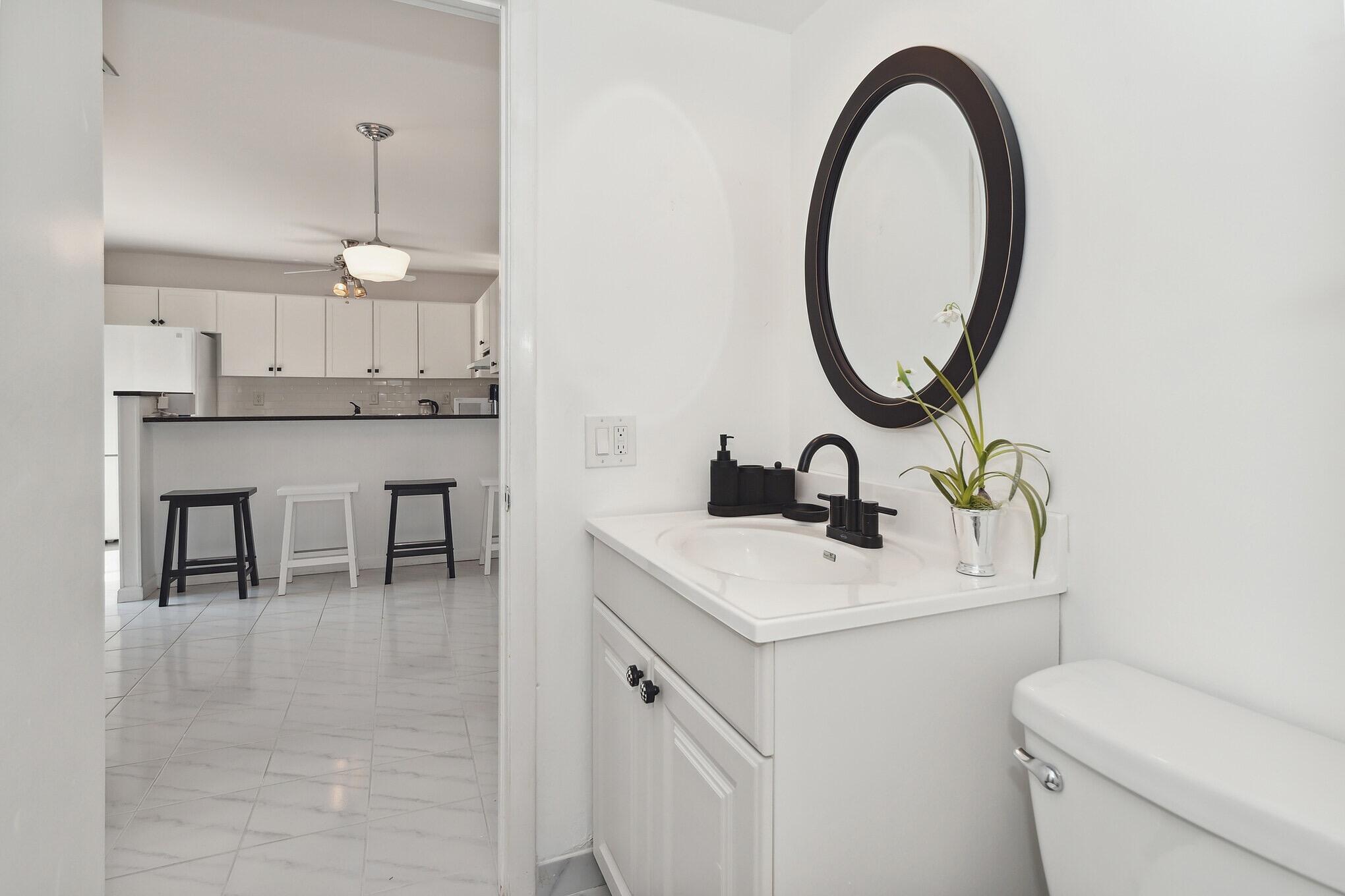 564 Springdale, Palm Springs FL 33461