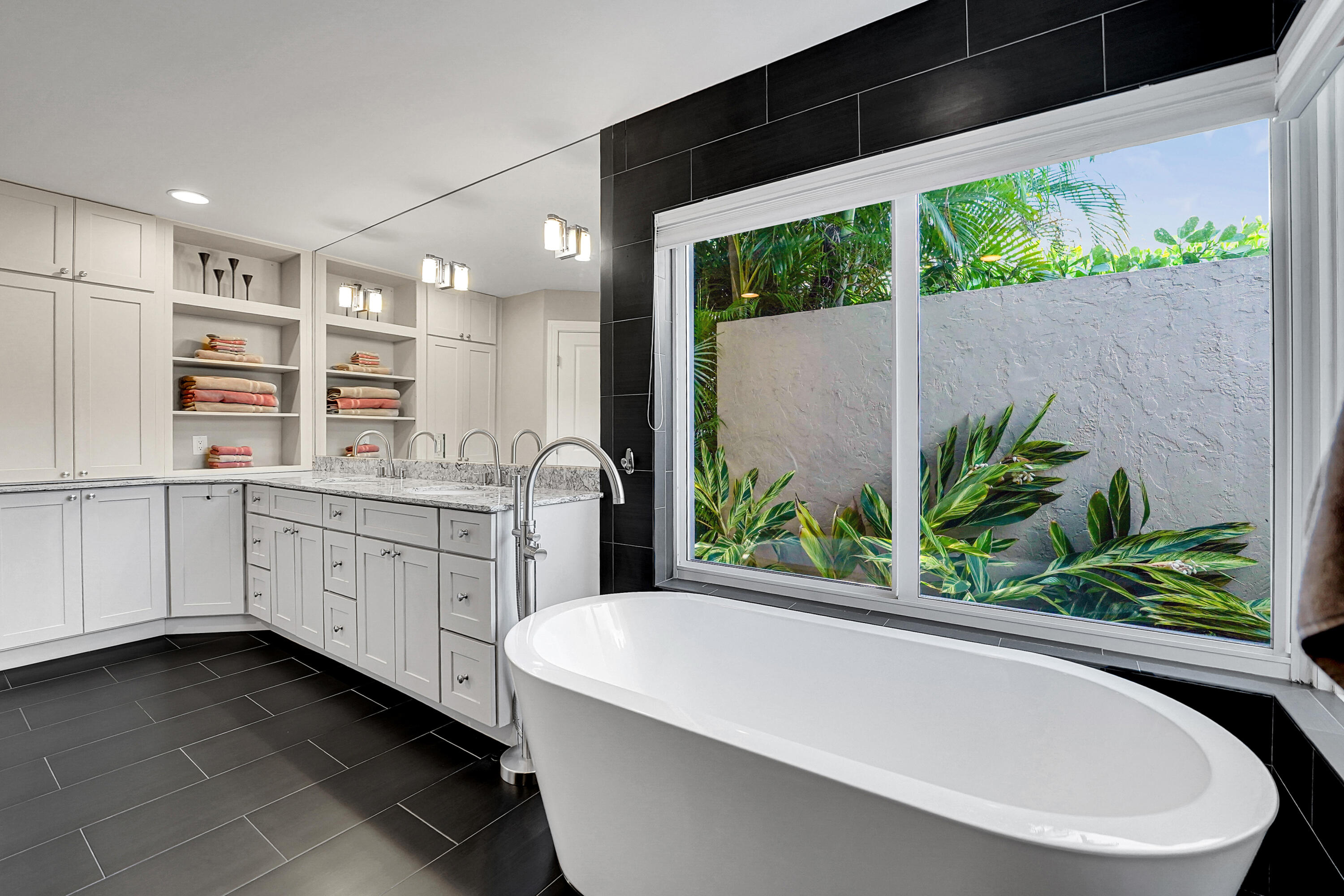 4961 Bocaire, Boca Raton FL 33487
