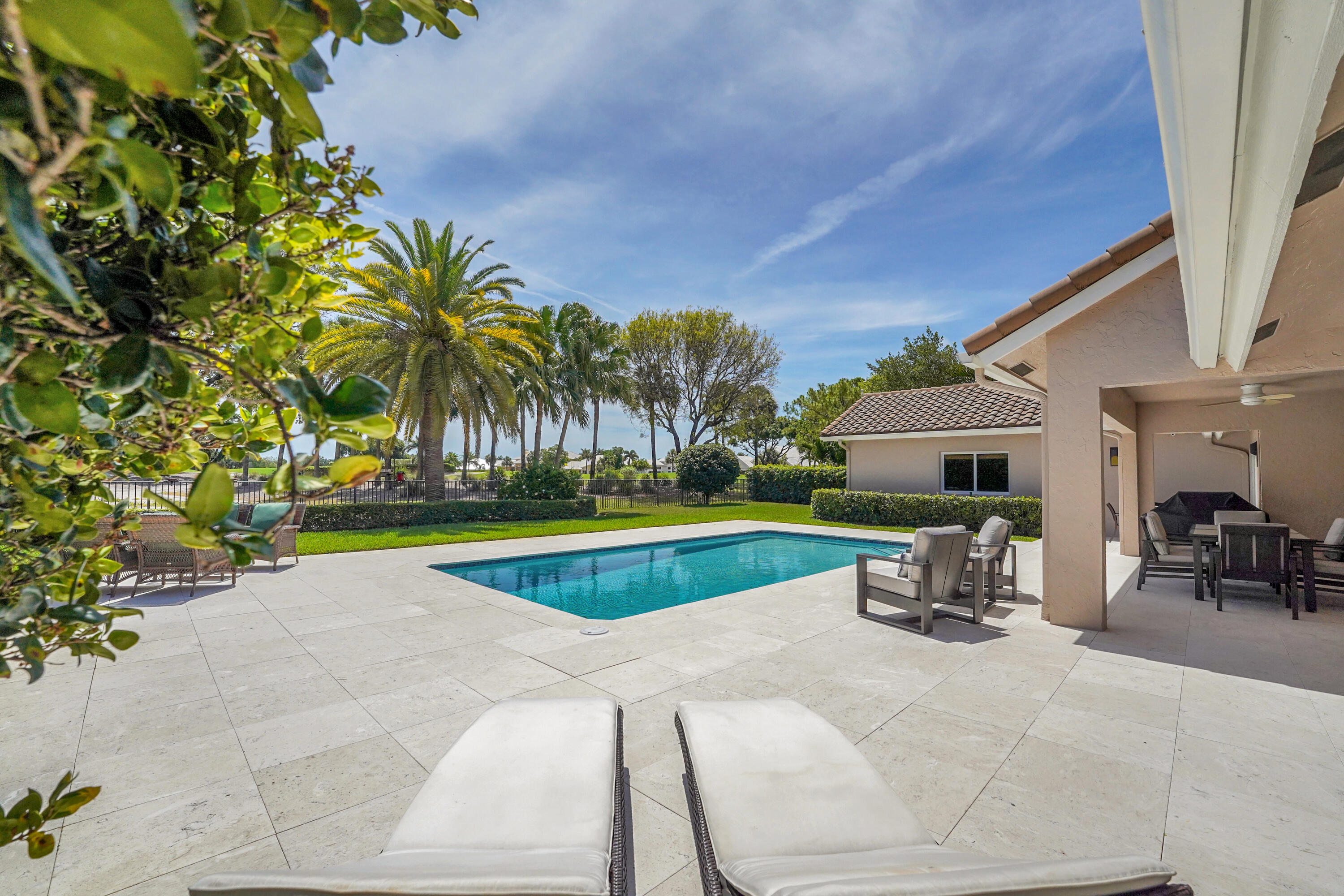 4961 Bocaire, Boca Raton FL 33487