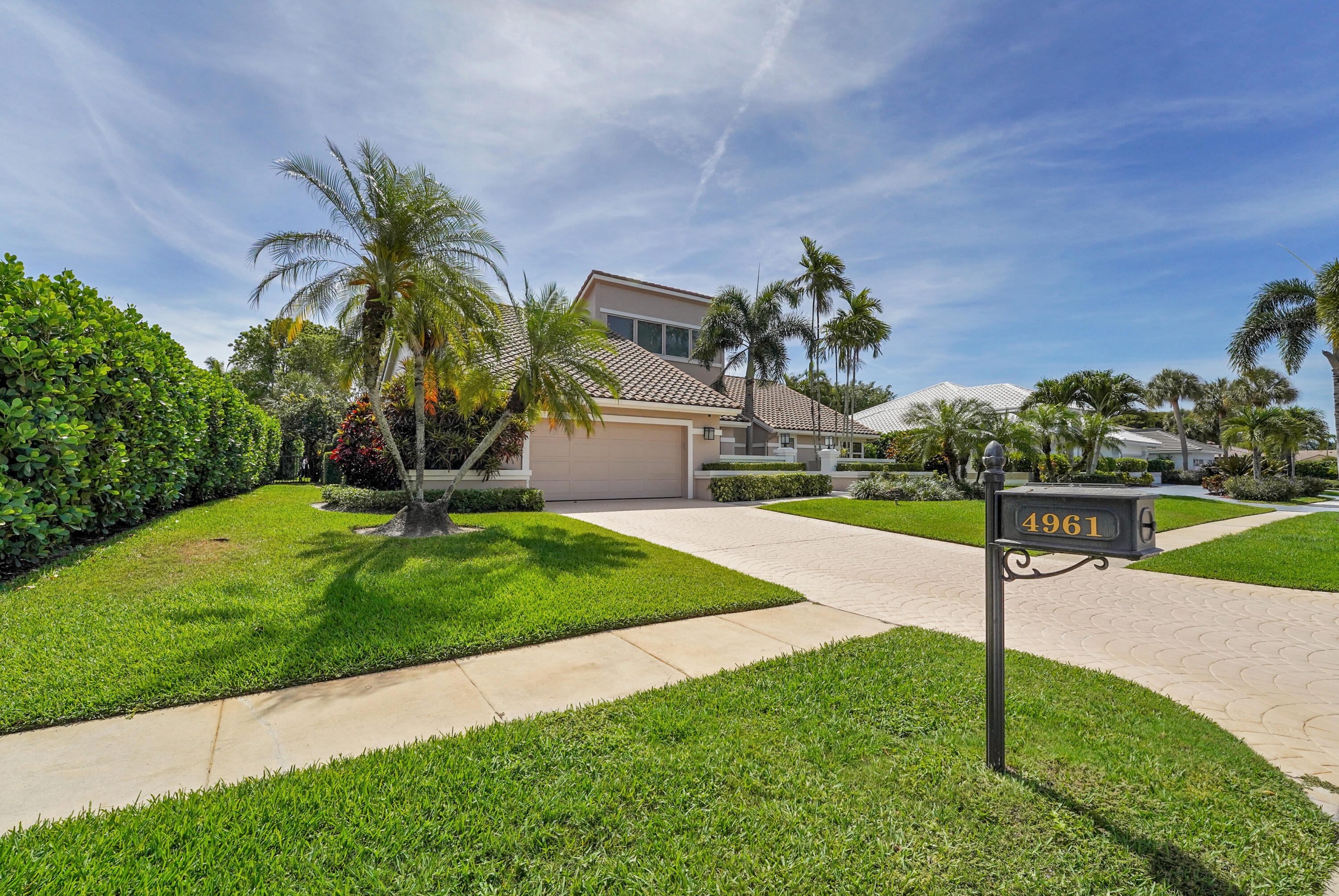 4961 Bocaire, Boca Raton FL 33487