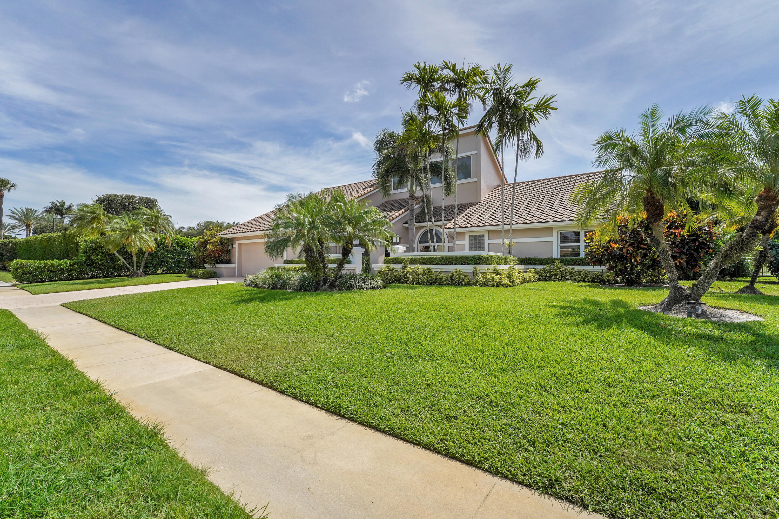 4961 Bocaire, Boca Raton FL 33487