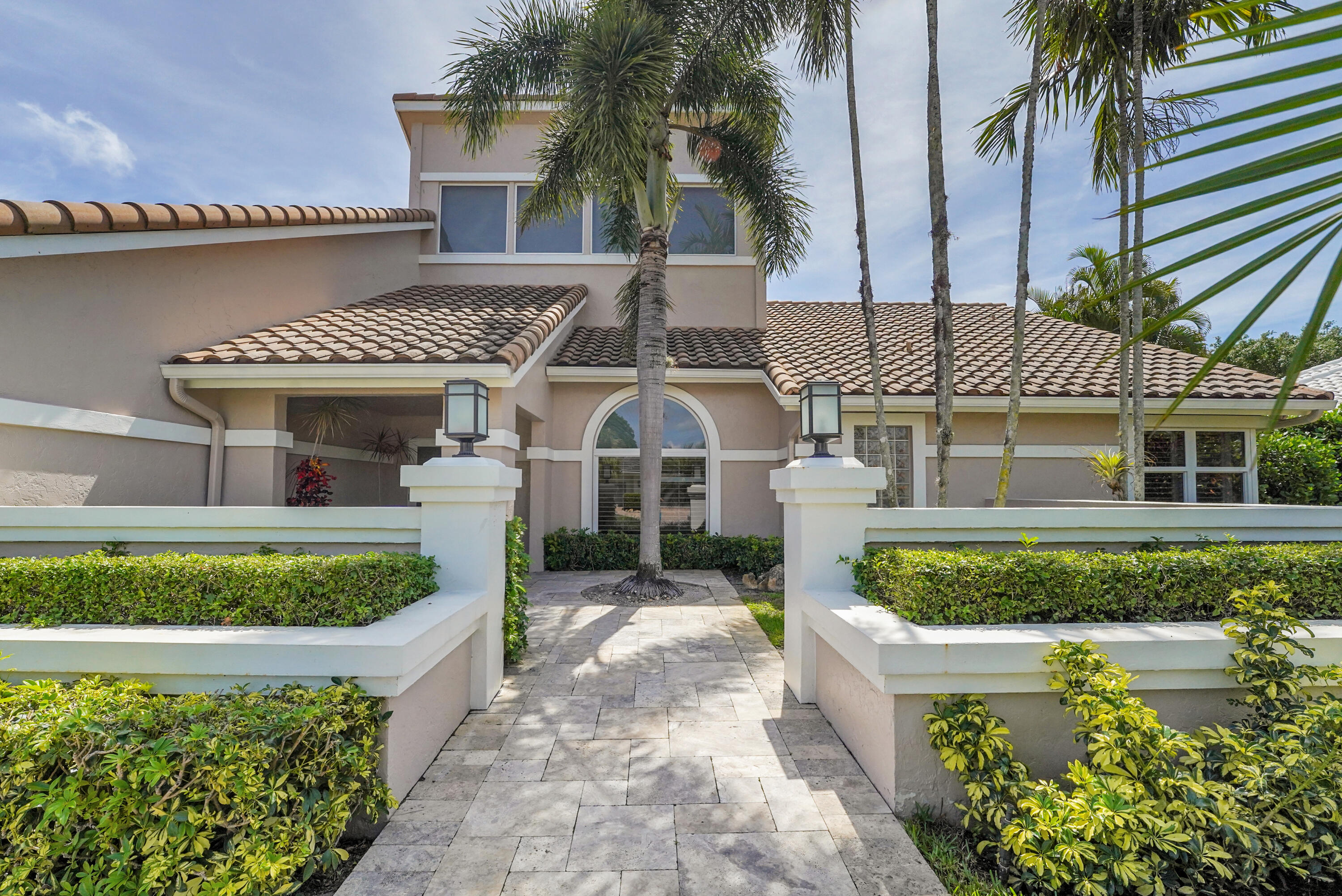 4961 Bocaire, Boca Raton FL 33487