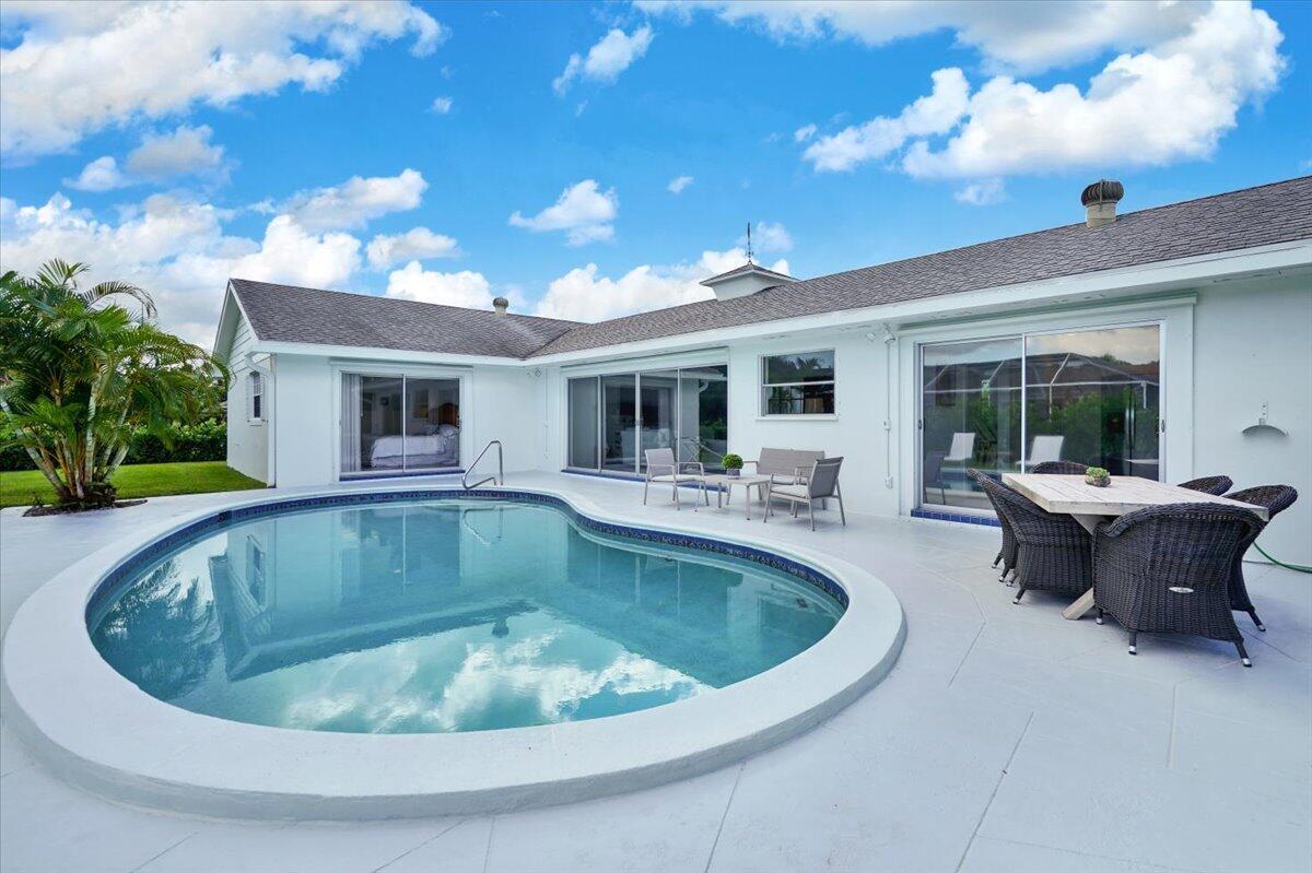 76 W Fairview, Tequesta FL 33469