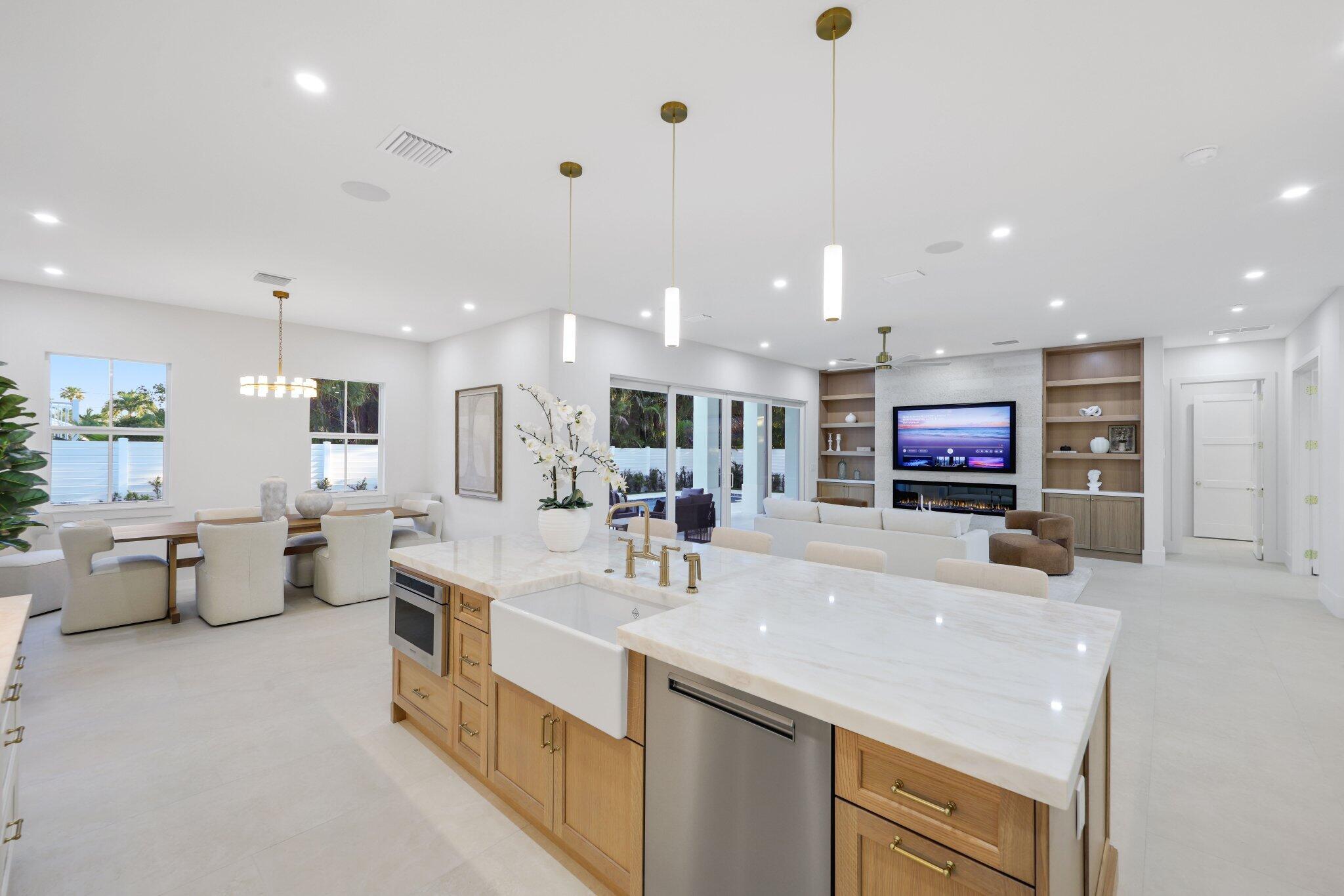 1041 Bimini, West Palm Beach FL 33404