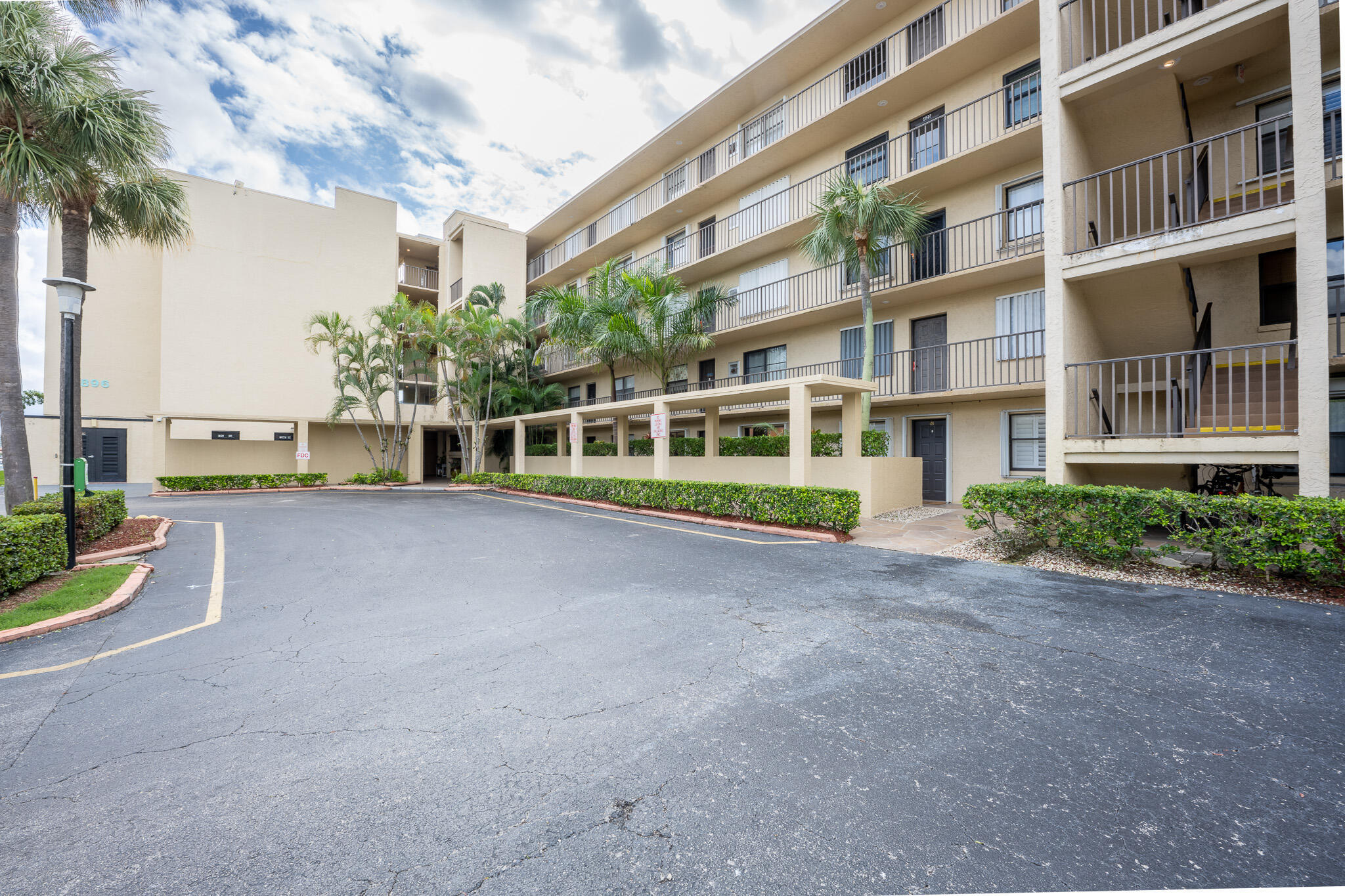 896 N Federal #523, Lantana FL 33462