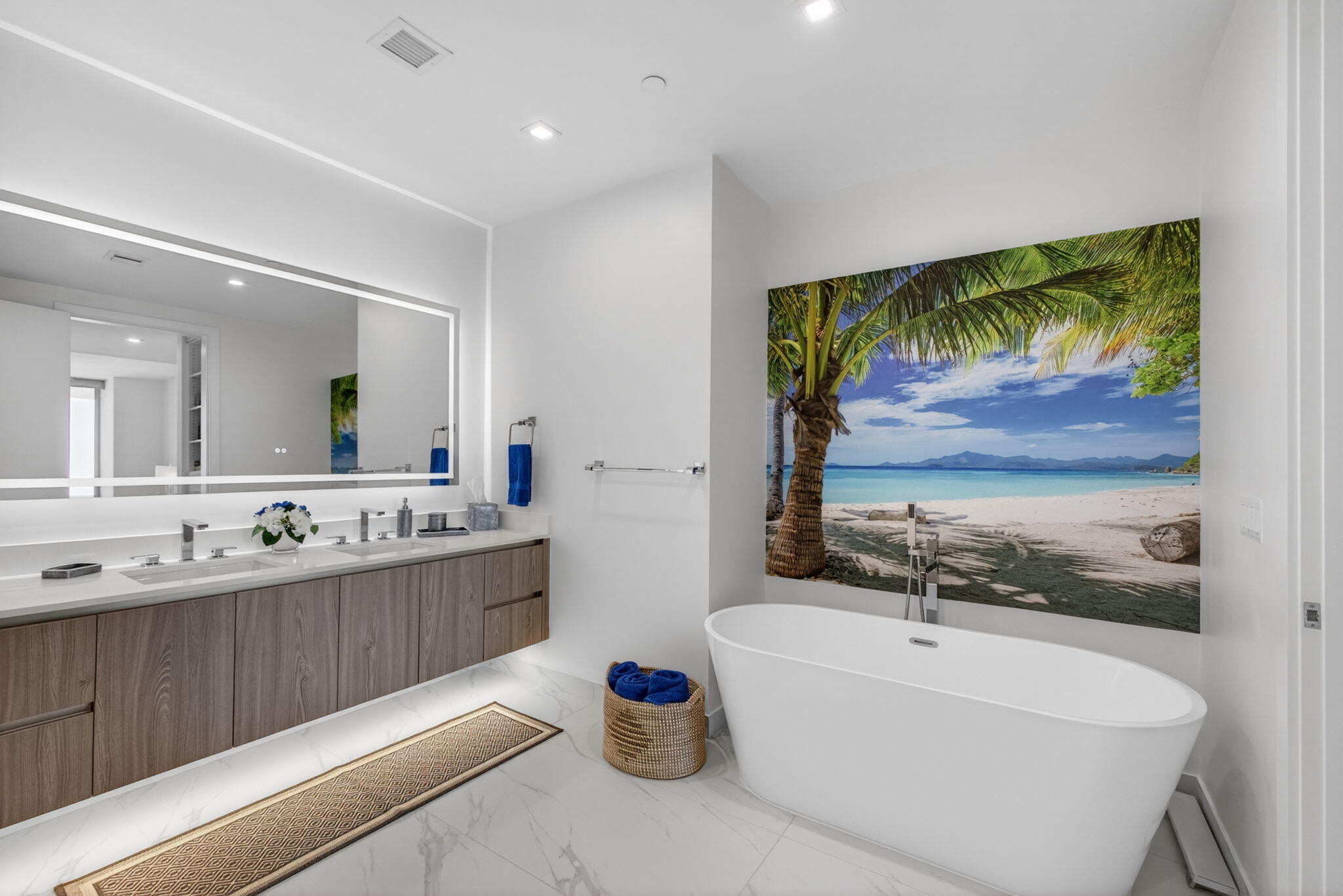 220 Lake Shore #1907, West Palm Beach FL 33403
