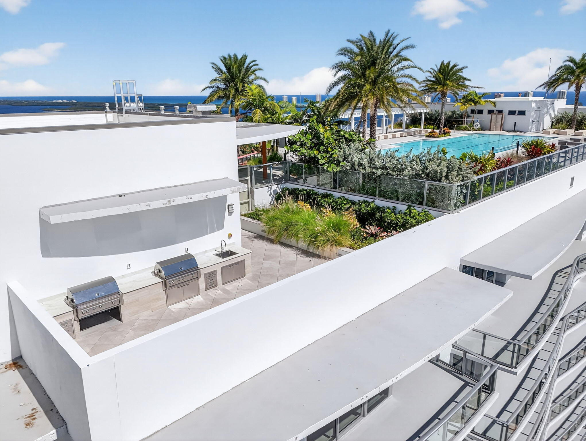 220 Lake Shore #1907, West Palm Beach FL 33403