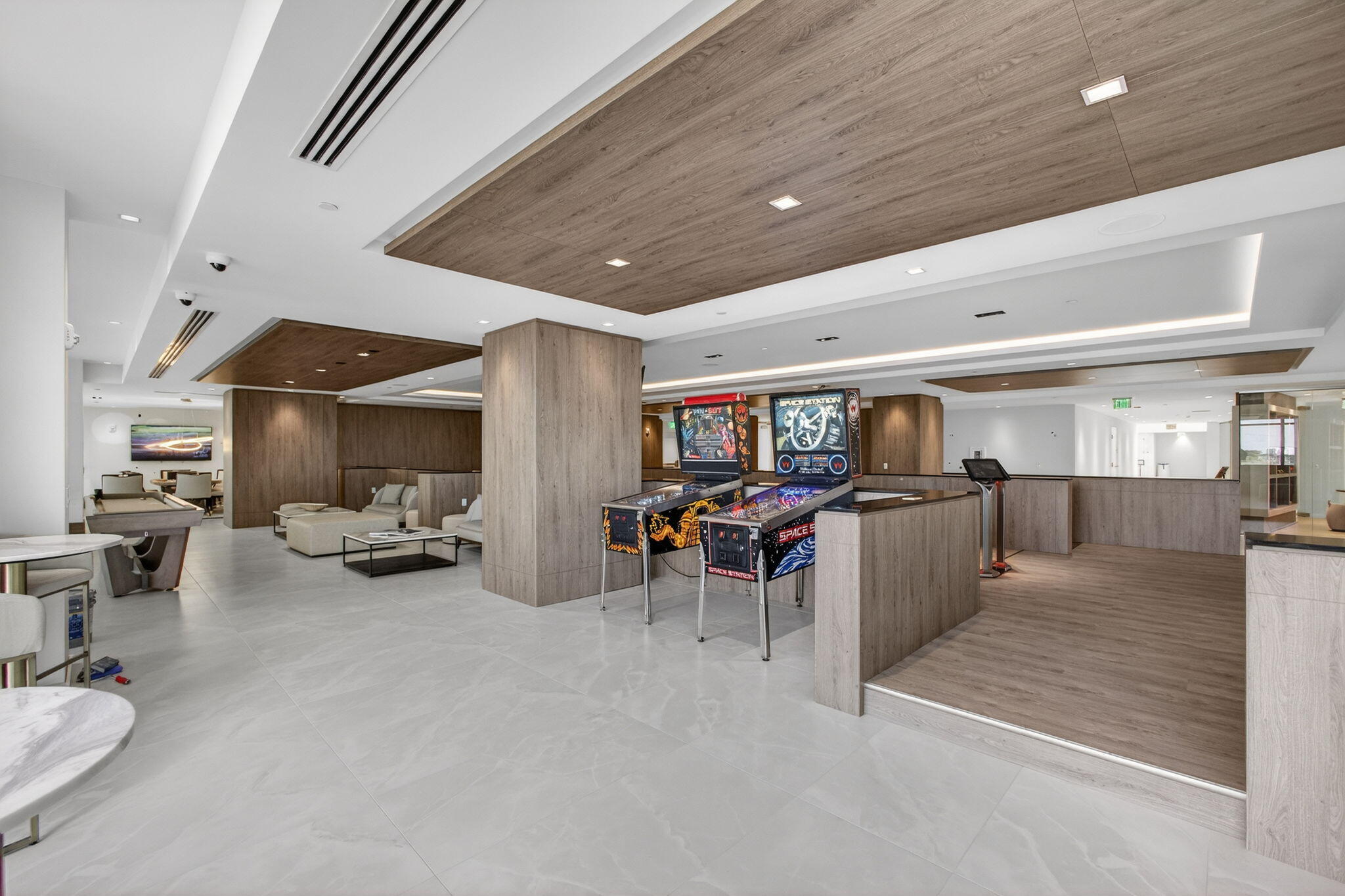 220 Lake Shore #1907, West Palm Beach FL 33403
