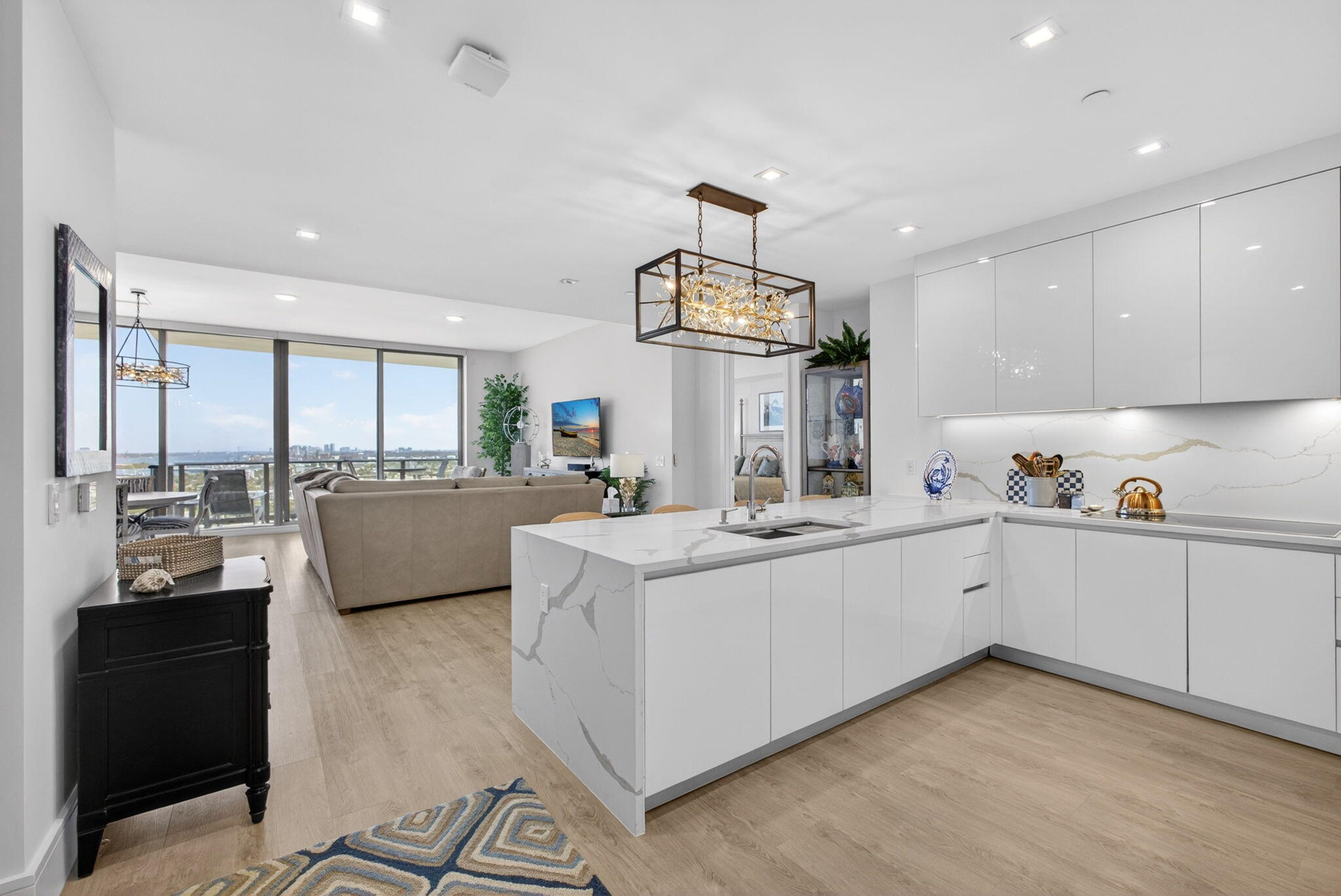 220 Lake Shore #1907, West Palm Beach FL 33403