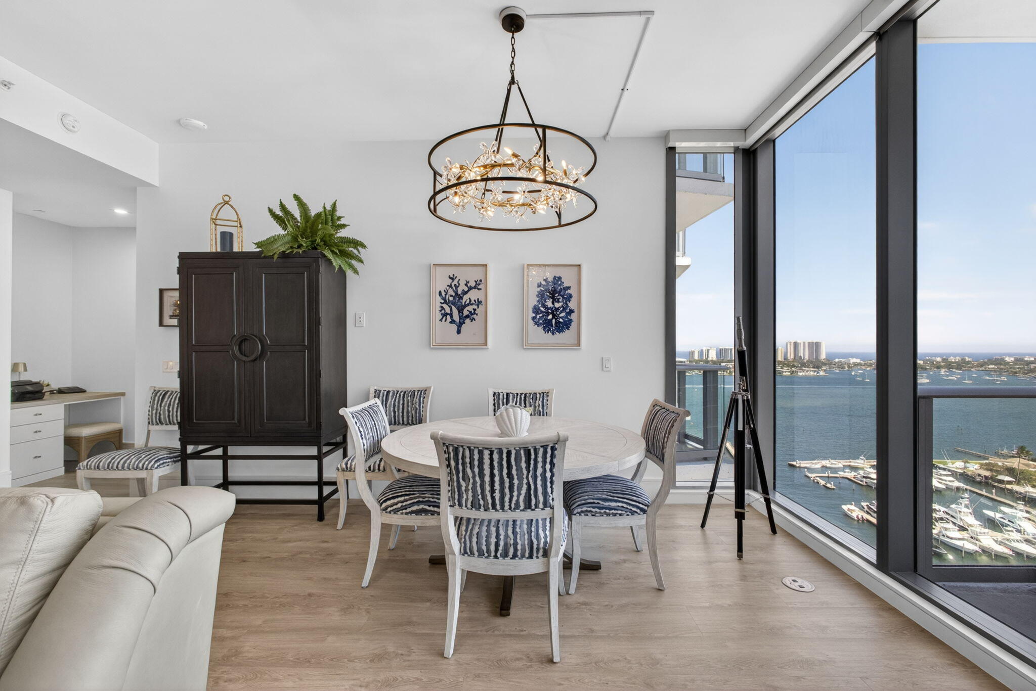 220 Lake Shore #1907, West Palm Beach FL 33403