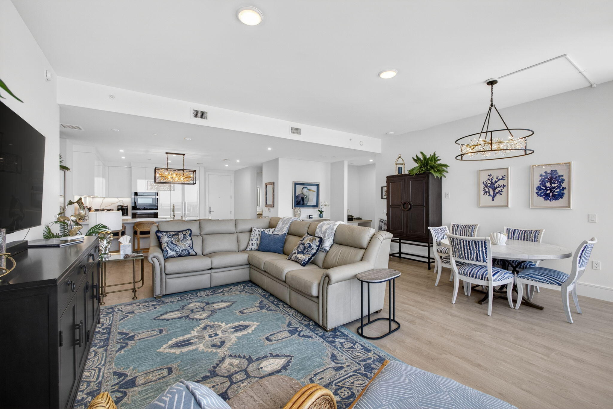 220 Lake Shore #1907, West Palm Beach FL 33403