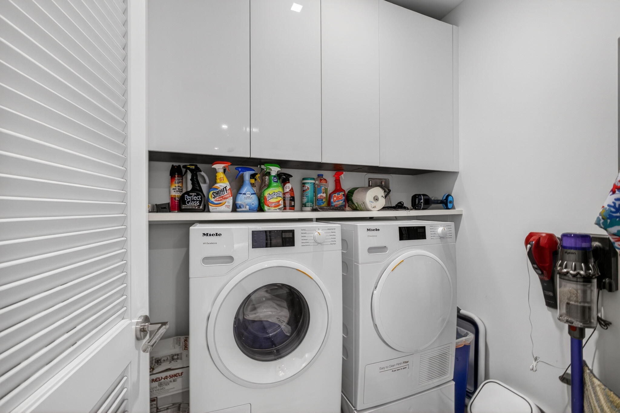 220 Lake Shore #1907, West Palm Beach FL 33403