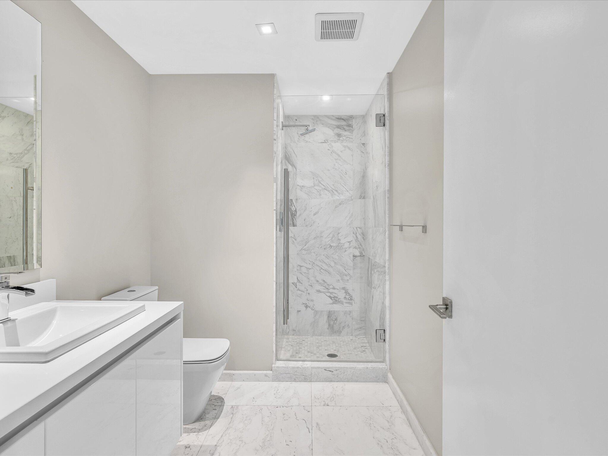 701 N Fort Lauderdale Beach #802, Fort Lauderdale FL 33304