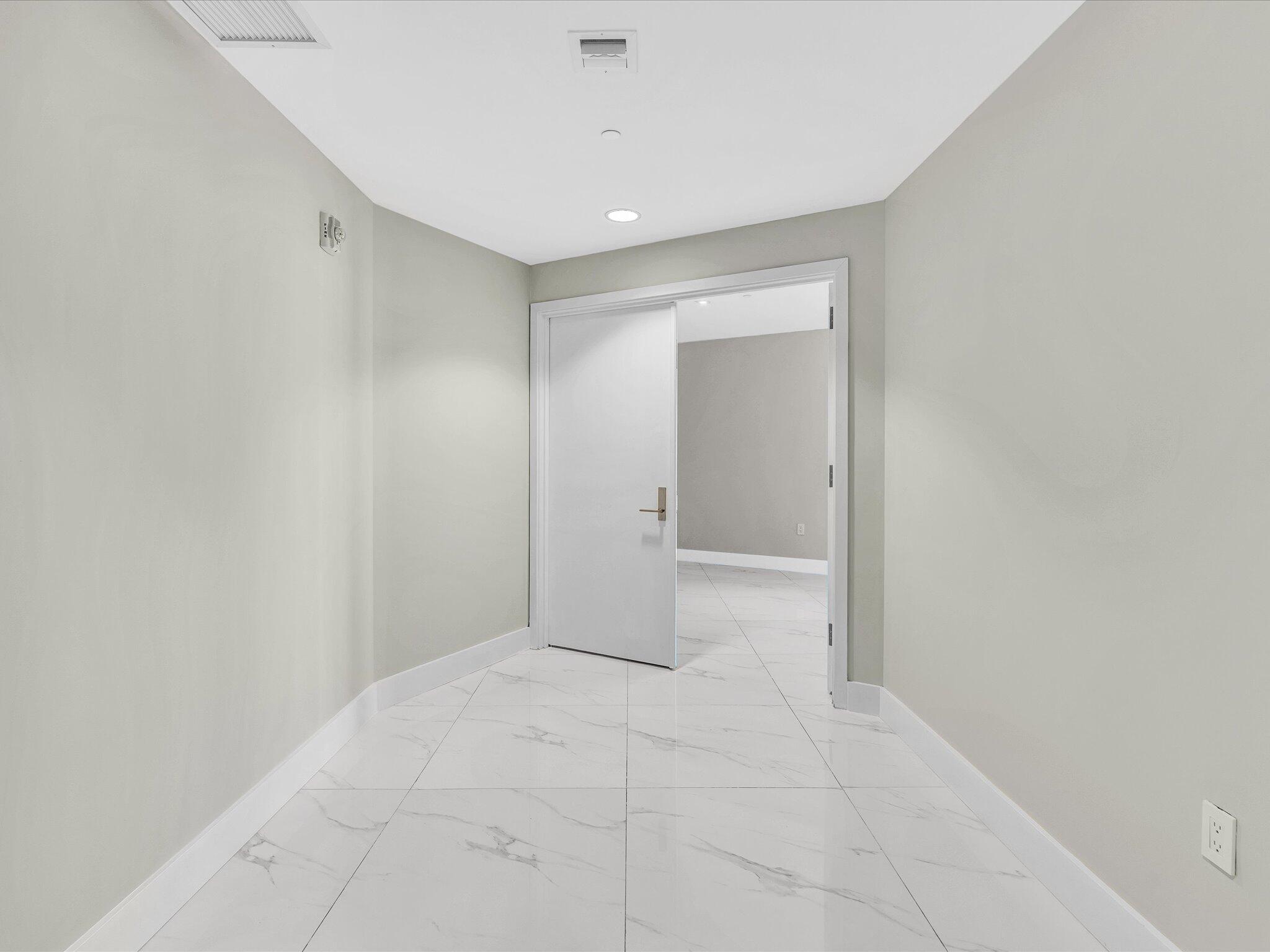 701 N Fort Lauderdale Beach #802, Fort Lauderdale FL 33304
