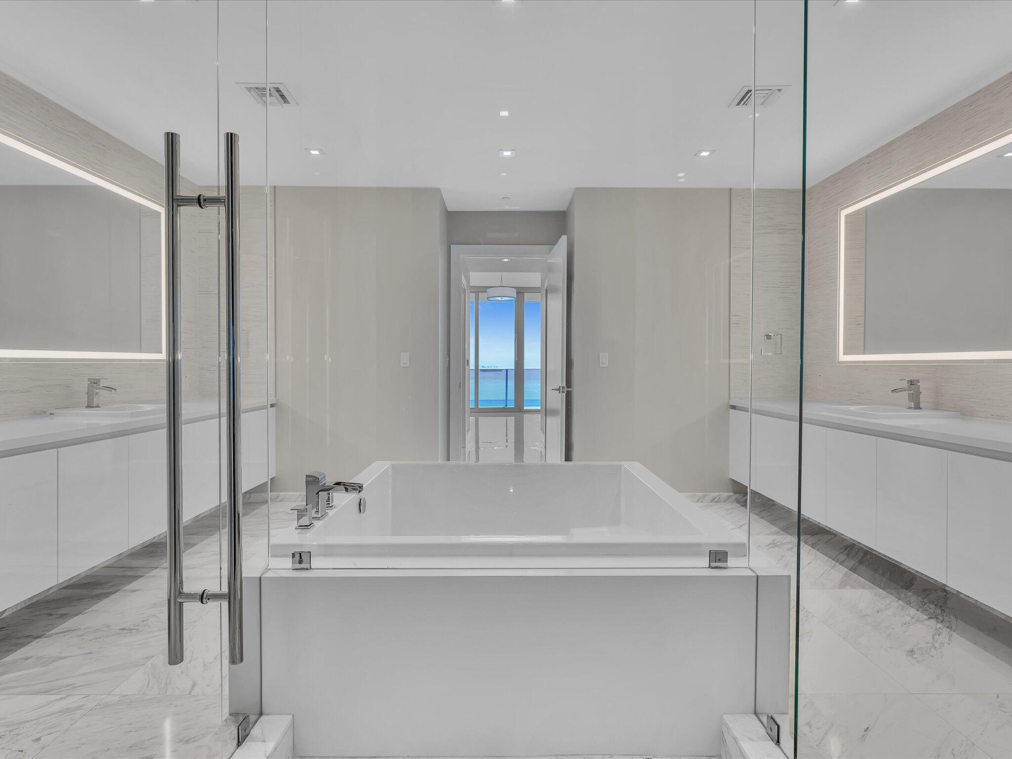 701 N Fort Lauderdale Beach #802, Fort Lauderdale FL 33304