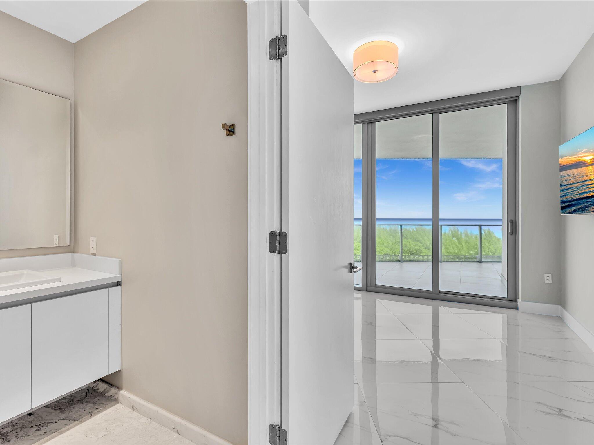 701 N Fort Lauderdale Beach #802, Fort Lauderdale FL 33304